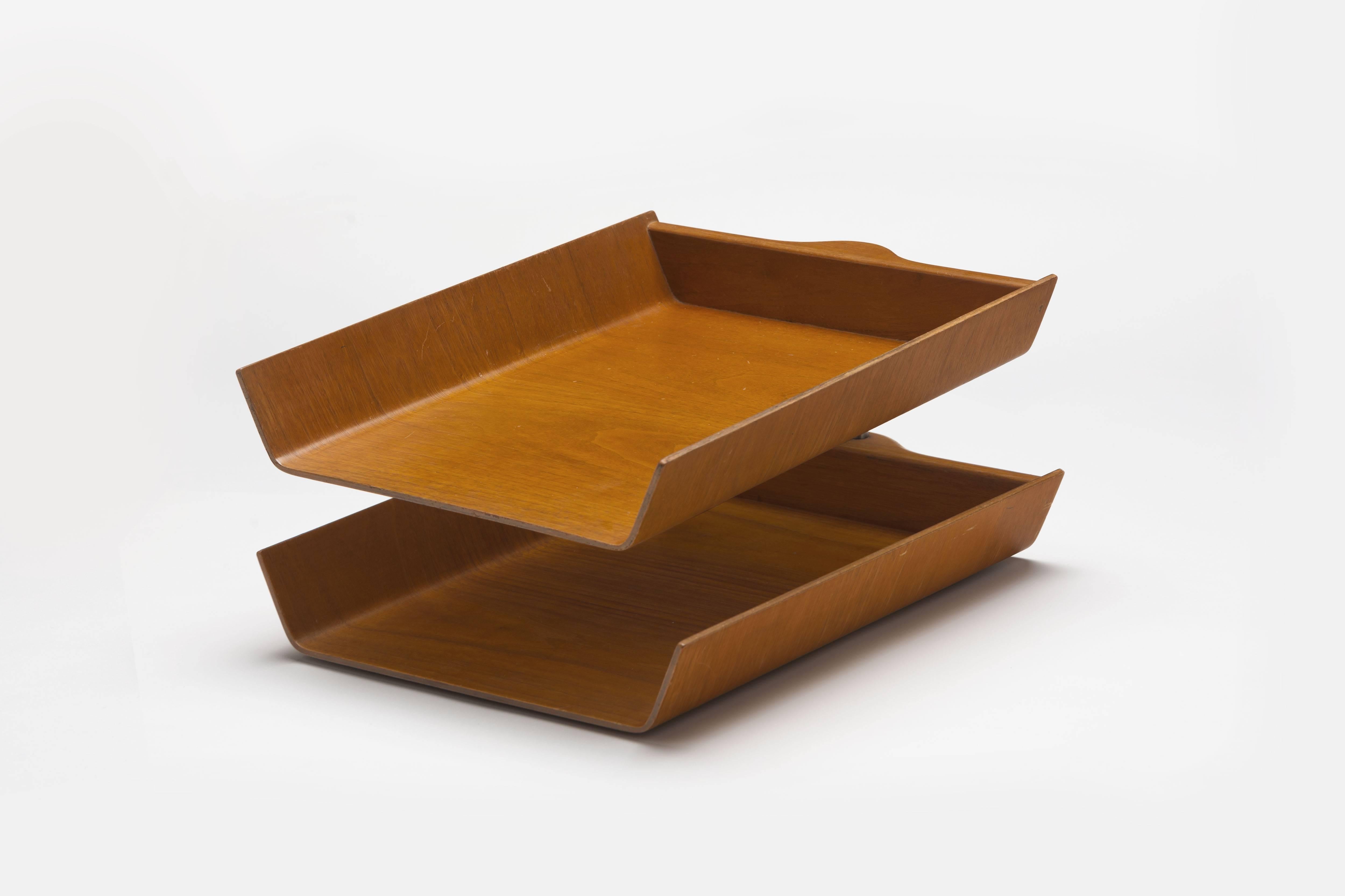 Mid-20th Century Pair of Early 1950s Florence Knoll Molded Plywood Architectural Letter Tray's