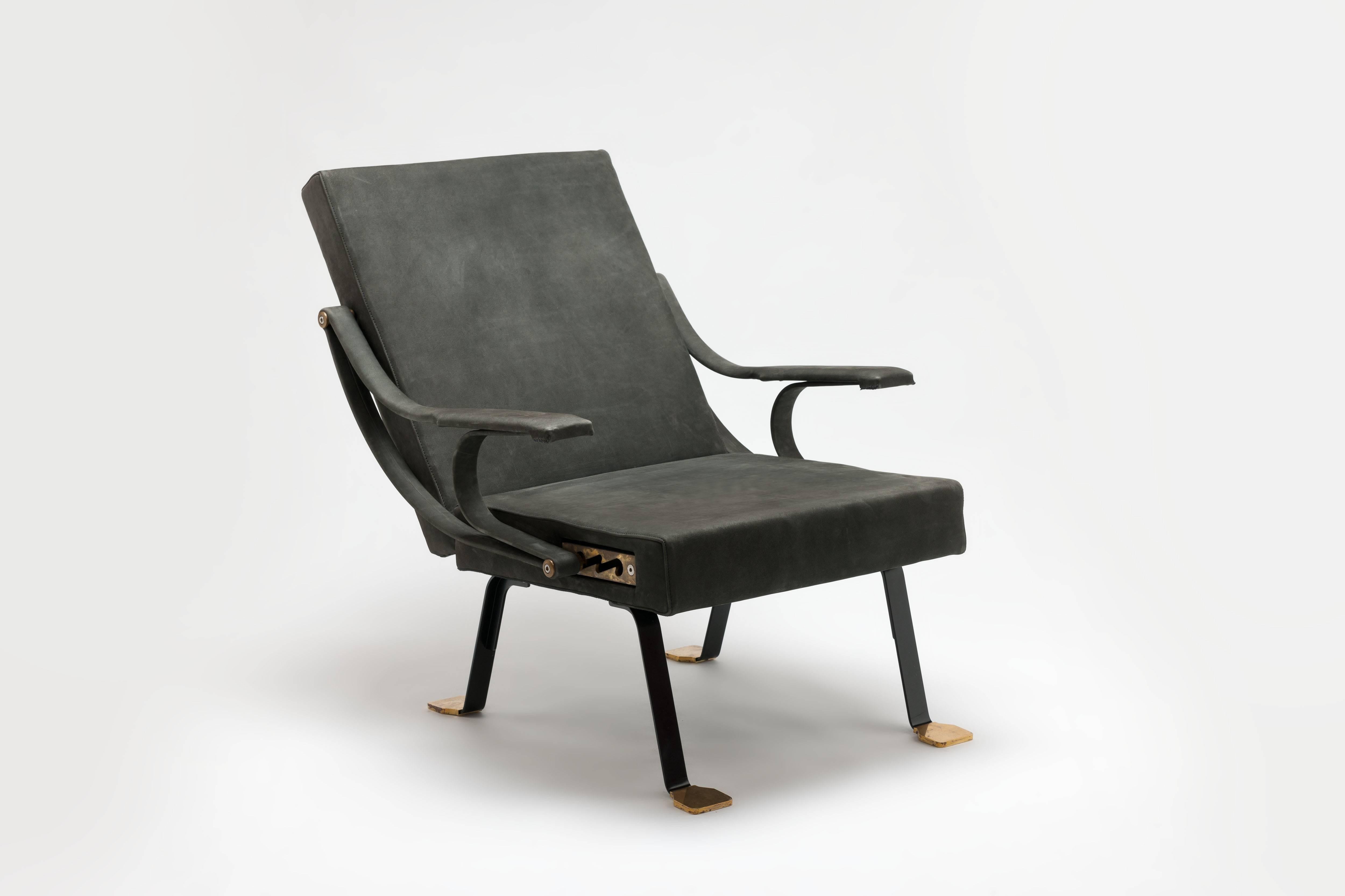Modern Digamma Recliner Chair by Ignazio Gardella 