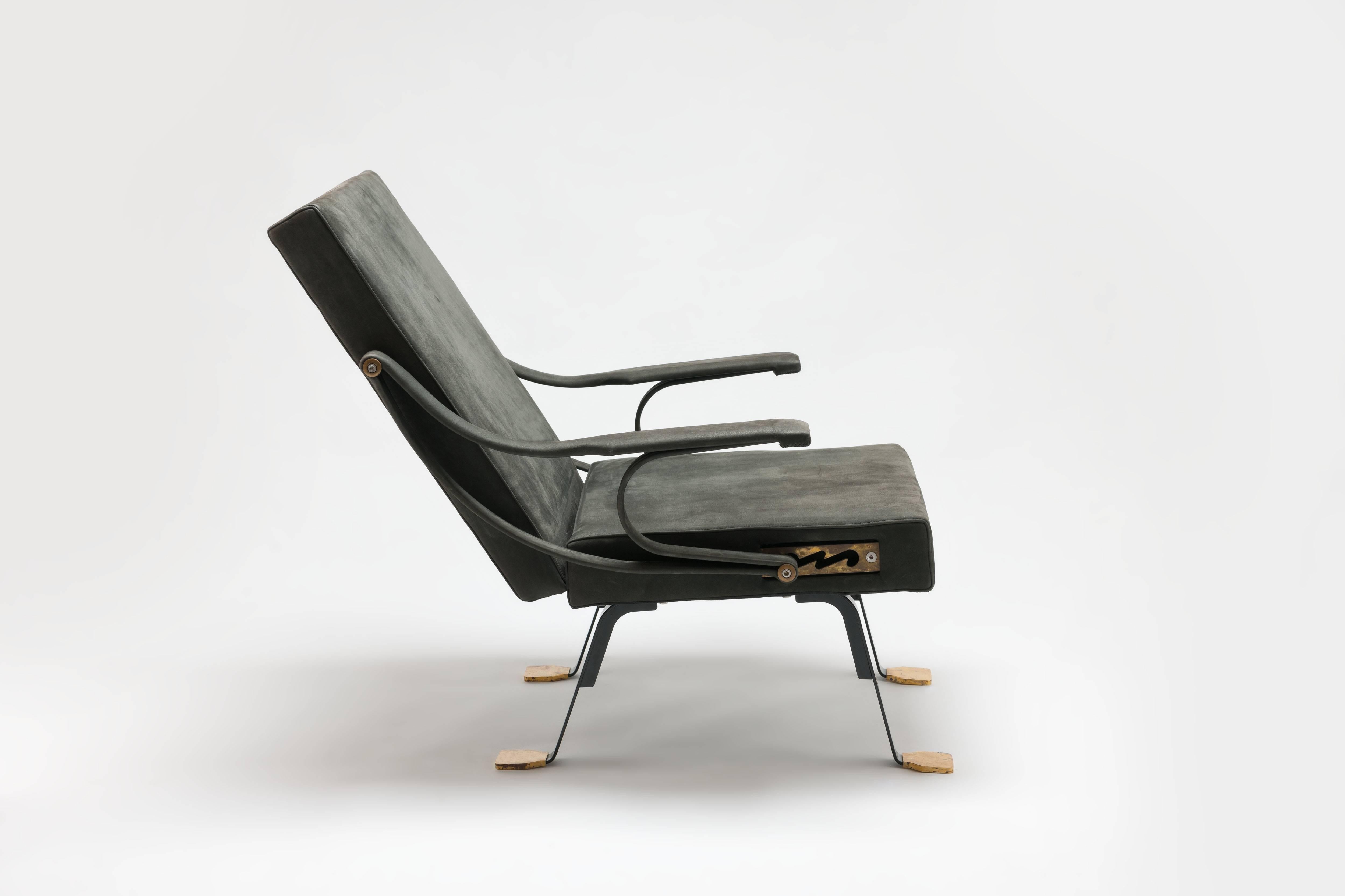Italian Digamma Recliner Chair by Ignazio Gardella 