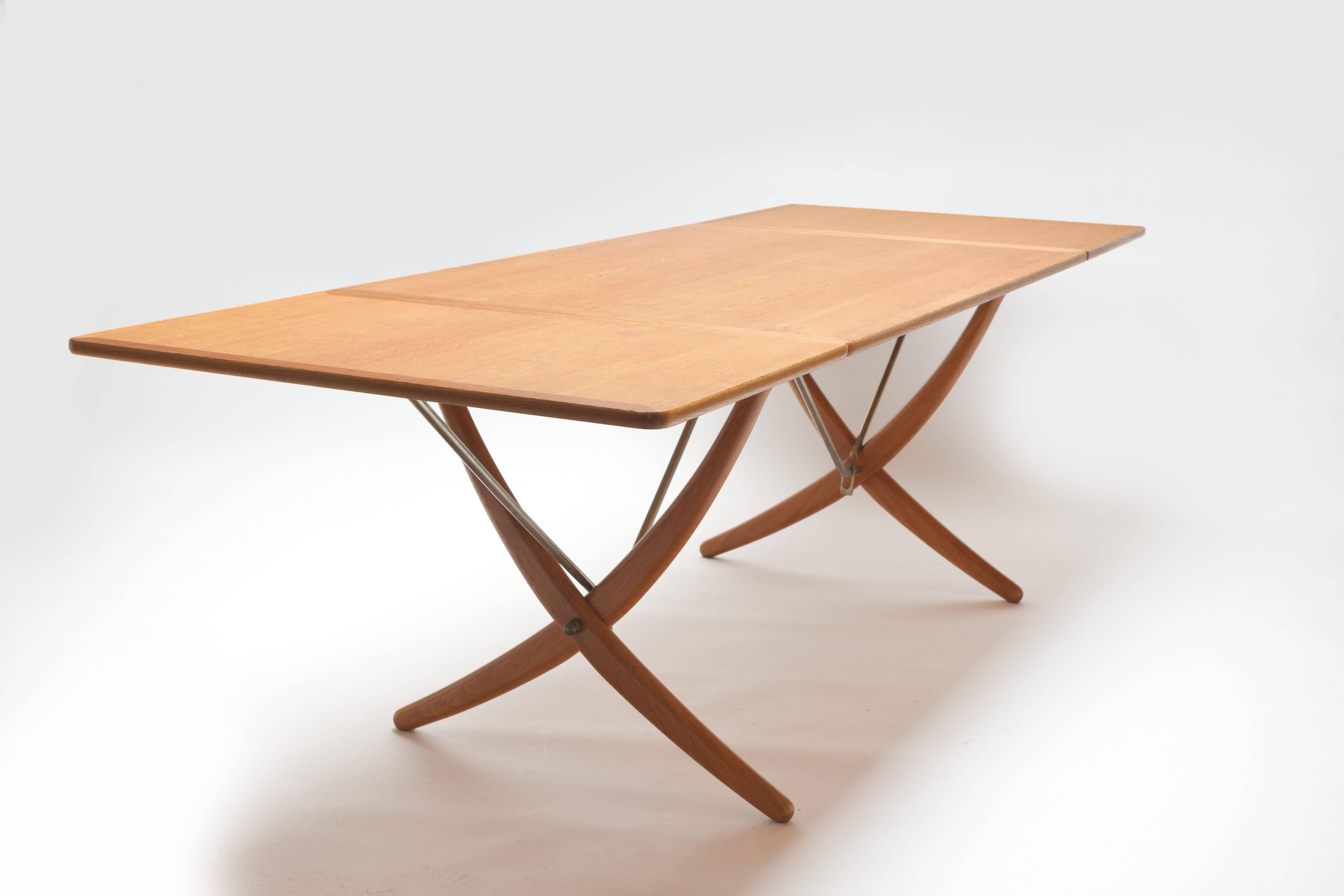 Oak Hans Wegner Sabre Leg's Drop-Leaf Dining Table, Model AT-304, Andreas Tuck In Good Condition In Utrecht, NL