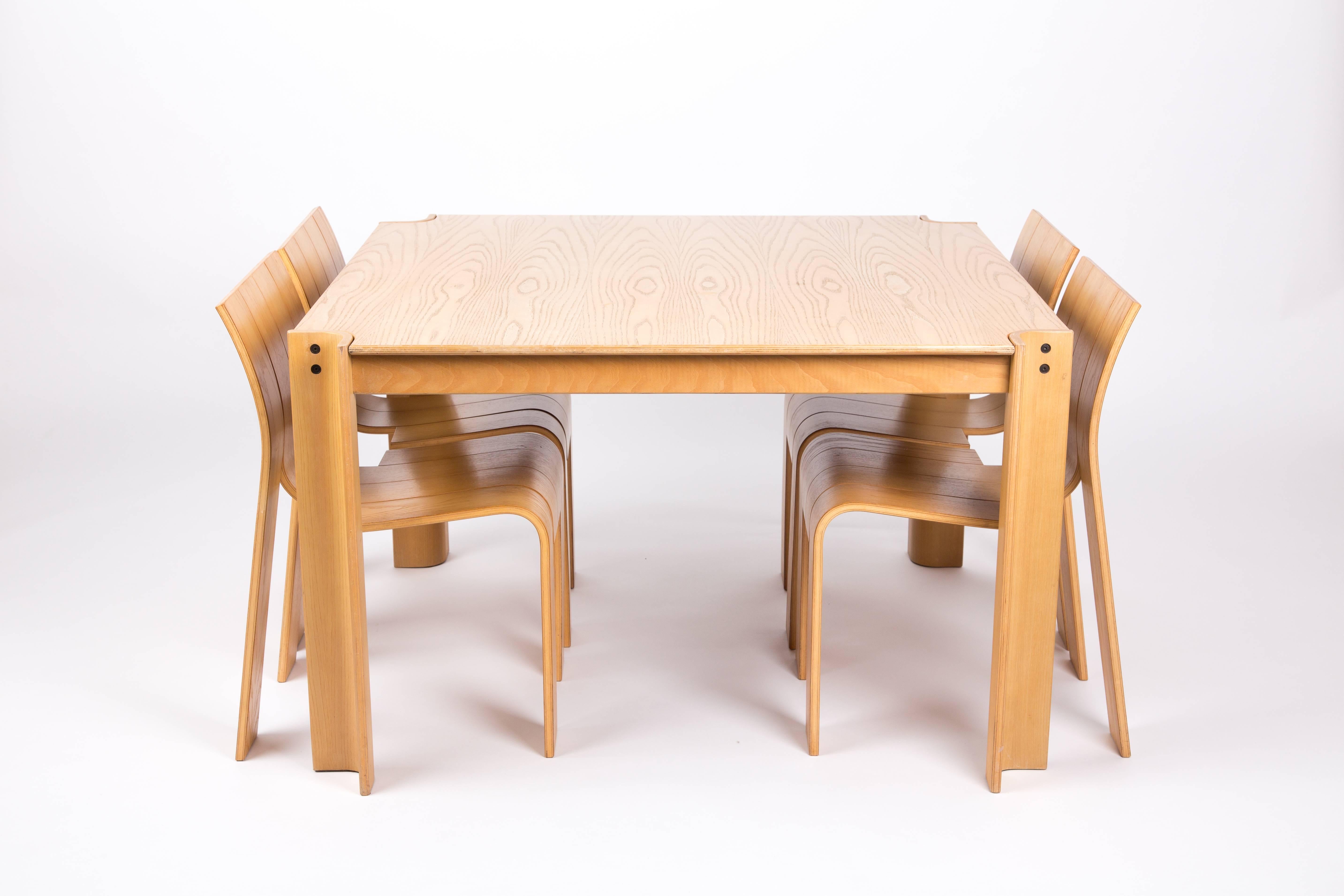 GIJS BAKKER STRIP CHAIRS with the strip table In Good Condition In LA Arnhem, NL