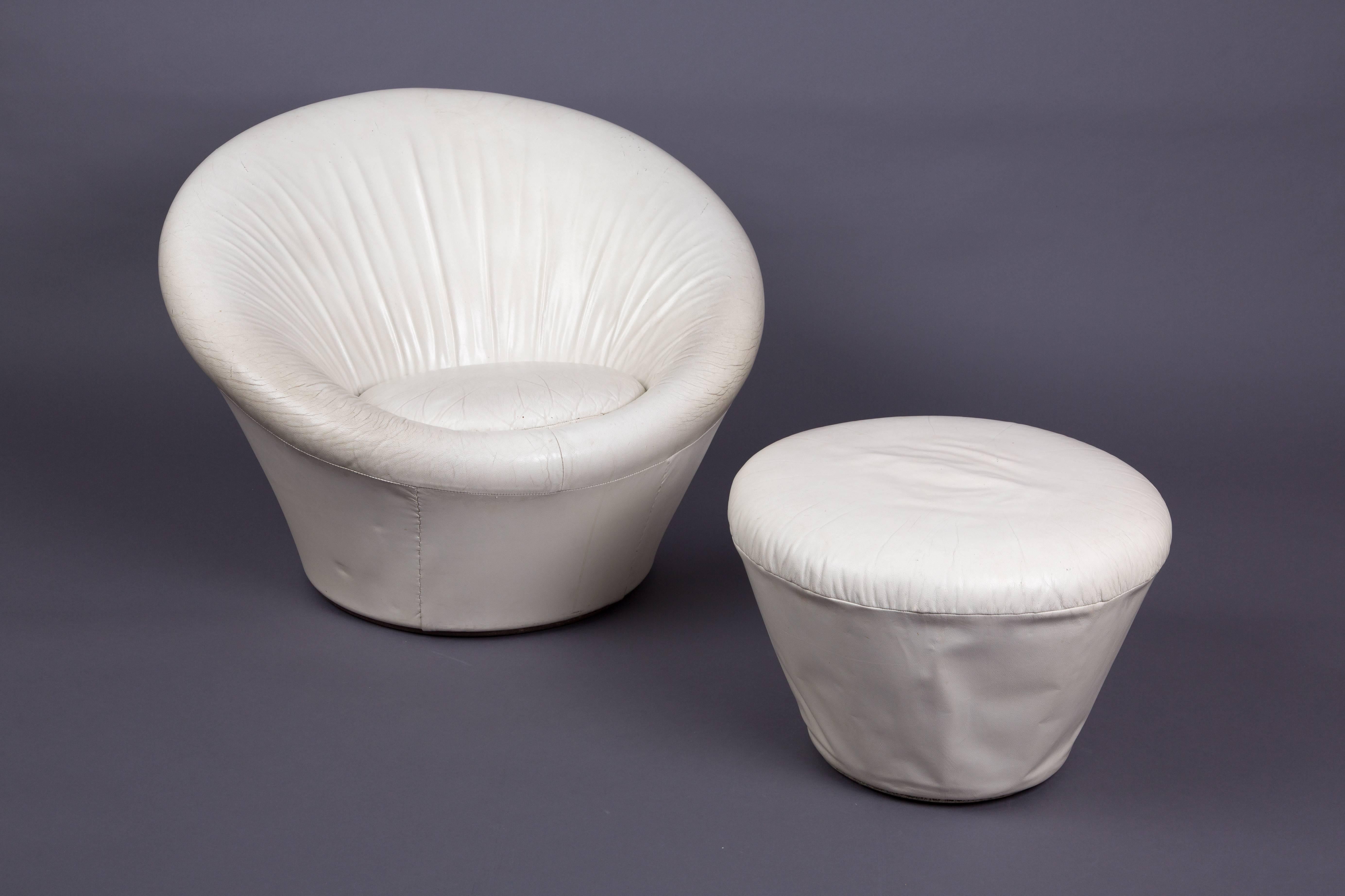 Mid-20th Century Mushroom Pierre Paulin Artifort Dutch Design Set with Footstool