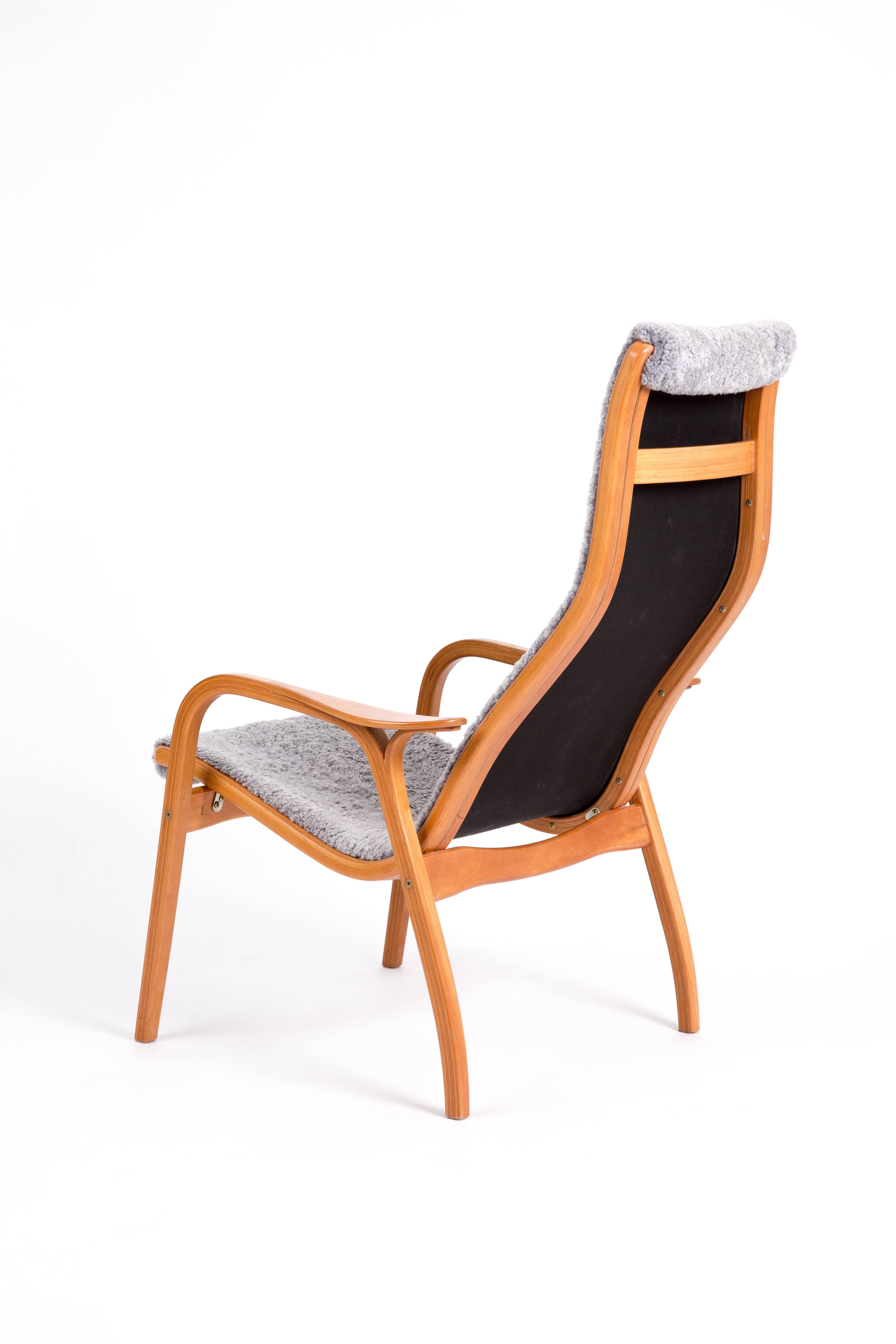Scandinavian Modern Yngve Ekström, Lamino Chair in Cherrywood, Laminated Wood, Sweden