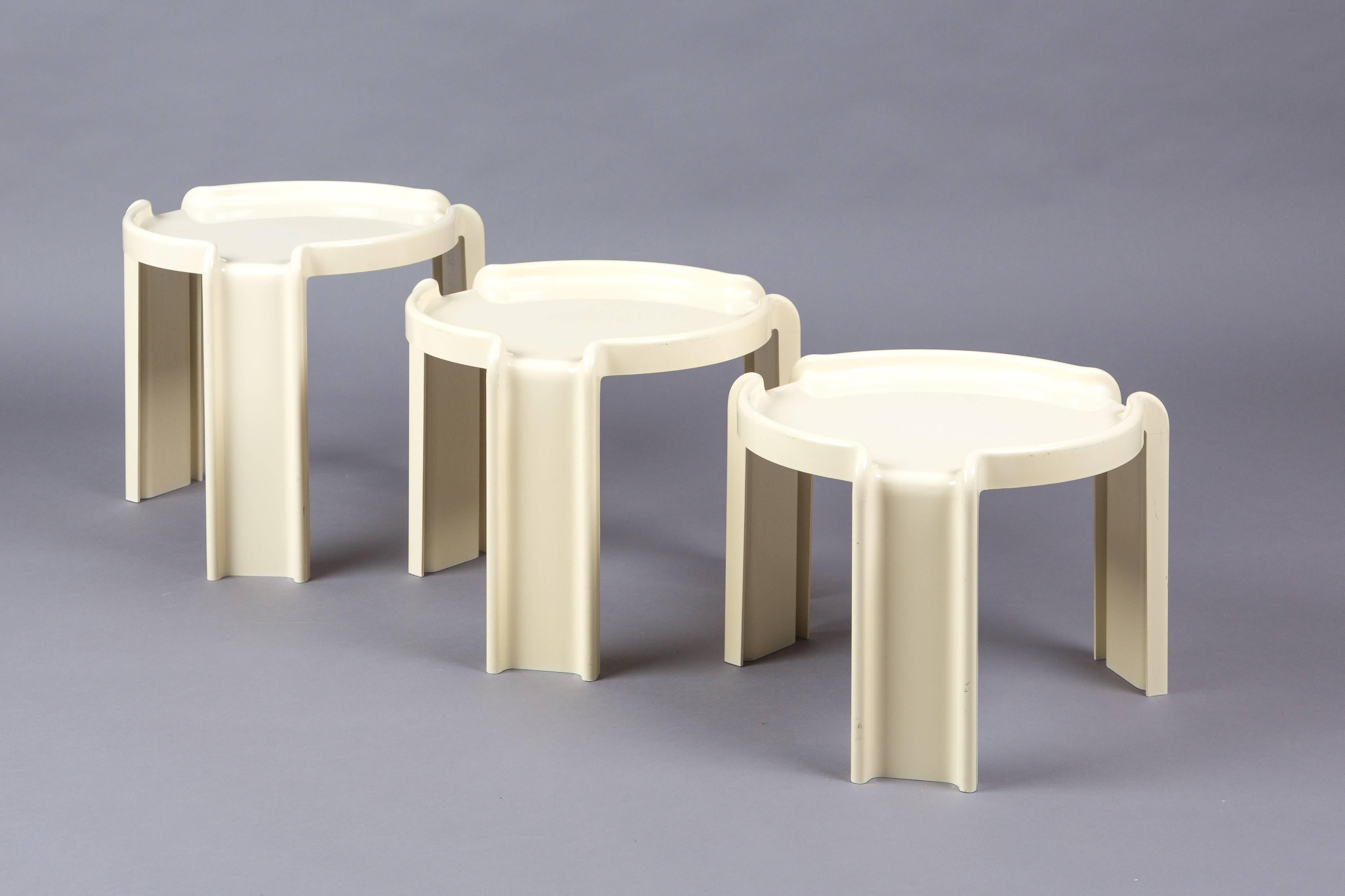 Mid-Century Modern Nesting Tables of Gootto Stoppino for Kartell