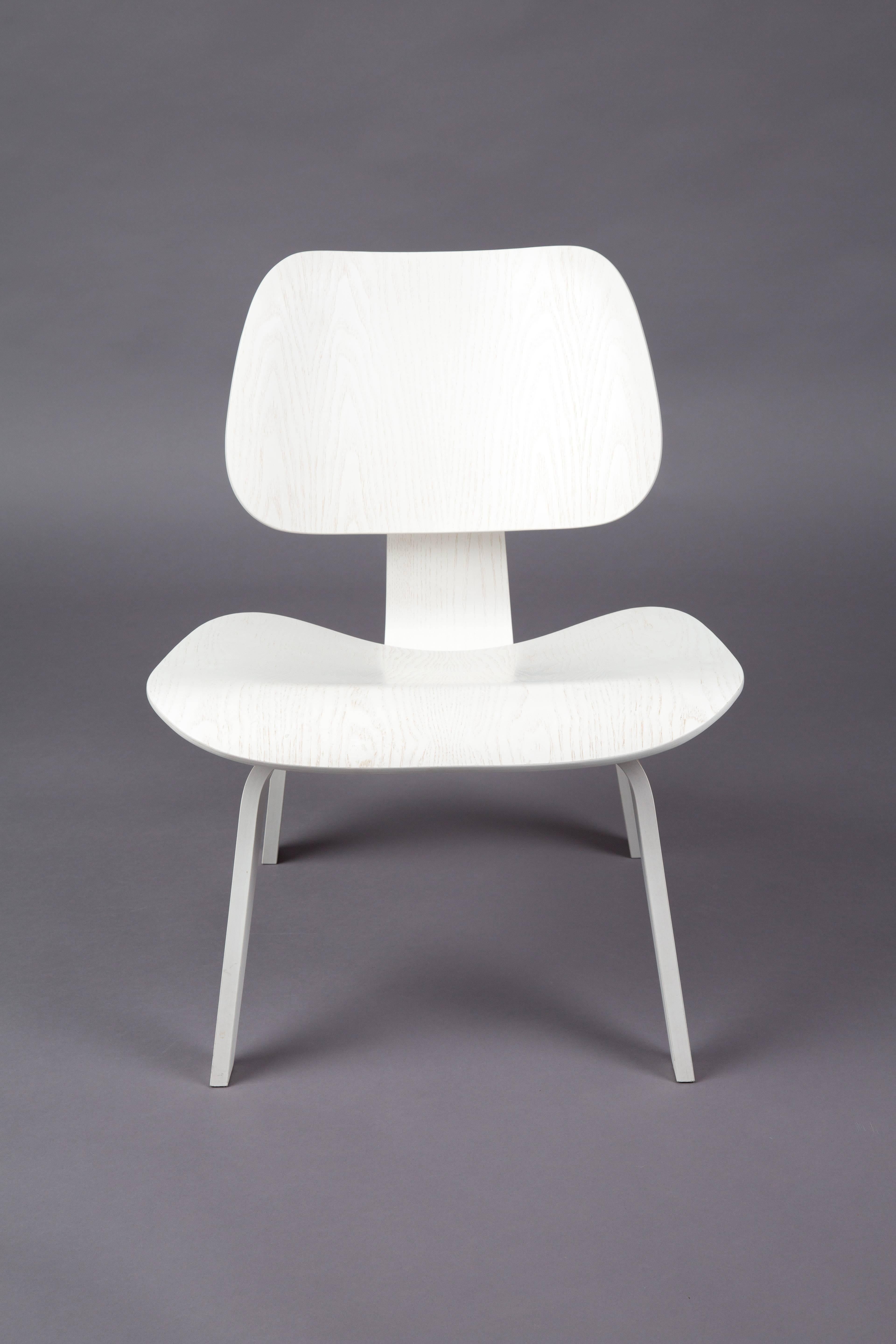plywood lcw vitra