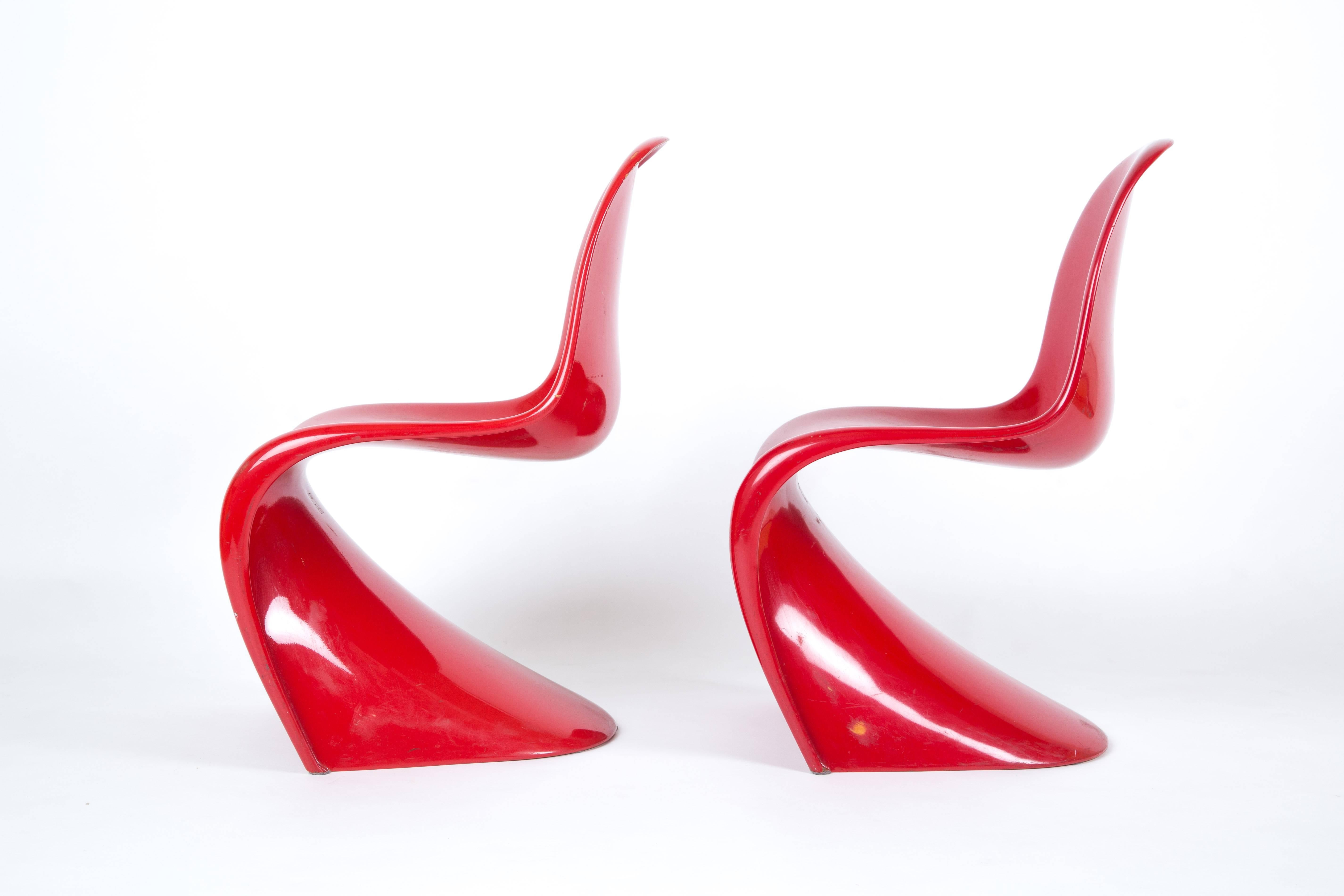 Set of Two Verner Panton S-Chairs First Edition Polyester Glasfiber, Miller Prod In Good Condition In LA Arnhem, NL