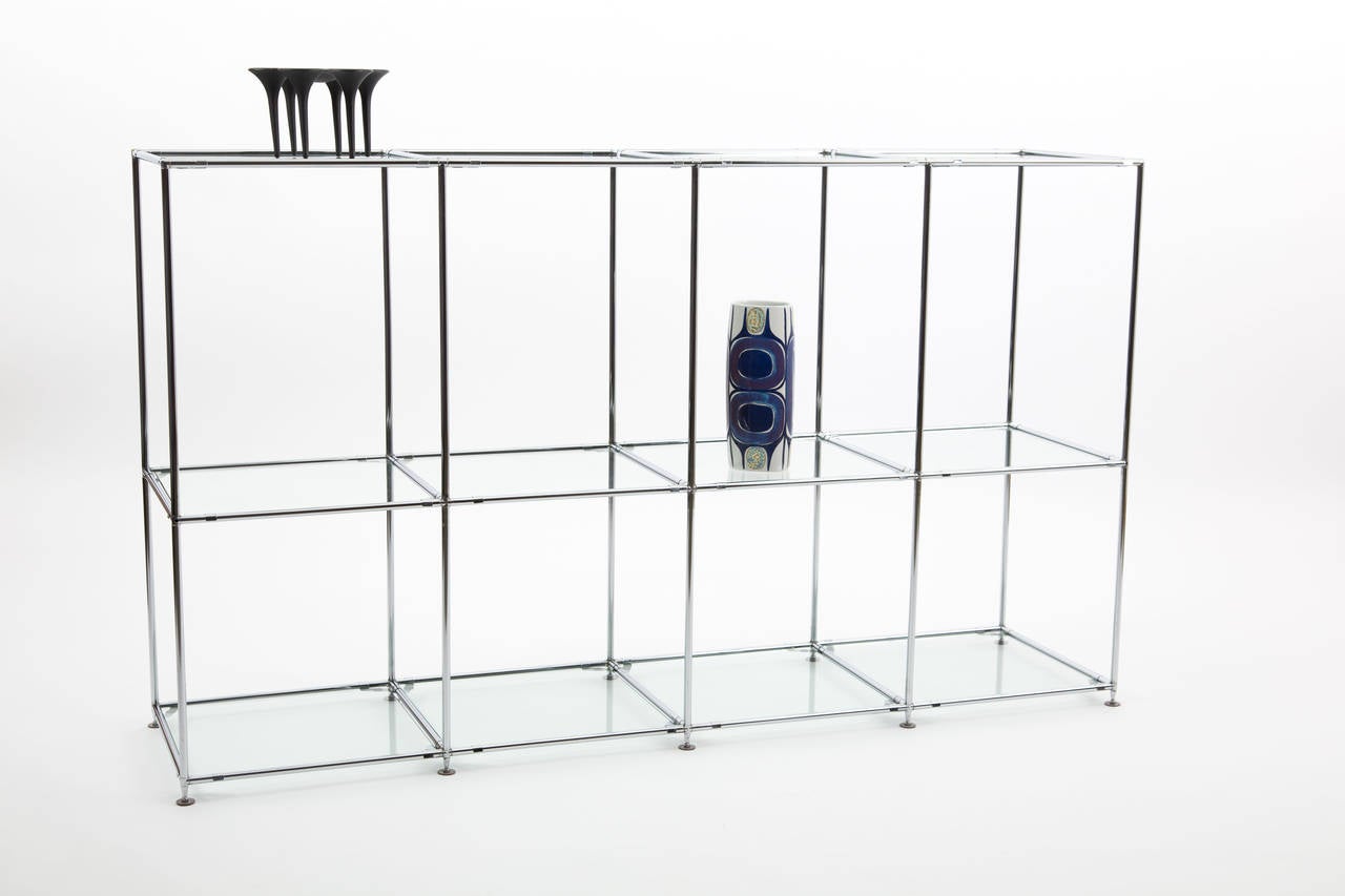 POUL CADOVIUS Abstracta room divider. The abstracta system designed by Poul Cadovius for the Royal system. The tubes are of chrome-plated steel, connection parts with rubber dots for soft connection with the glass. The system can be disconnected and