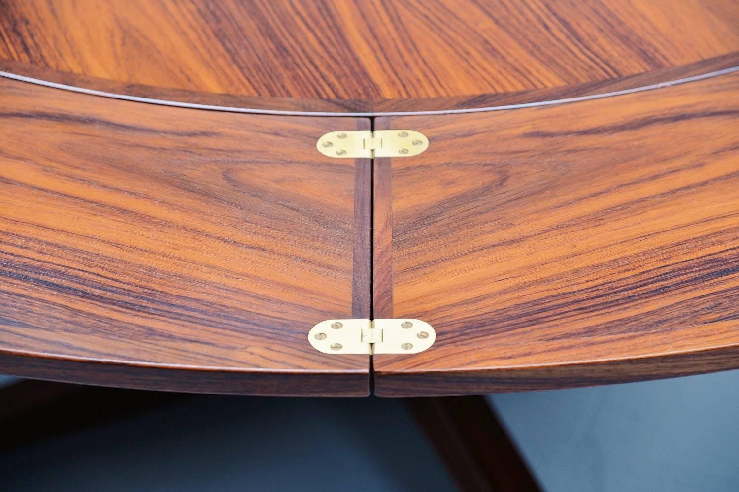 Danish Dyrlund Extendable Rosewood Dining Table, Denmark, 1962