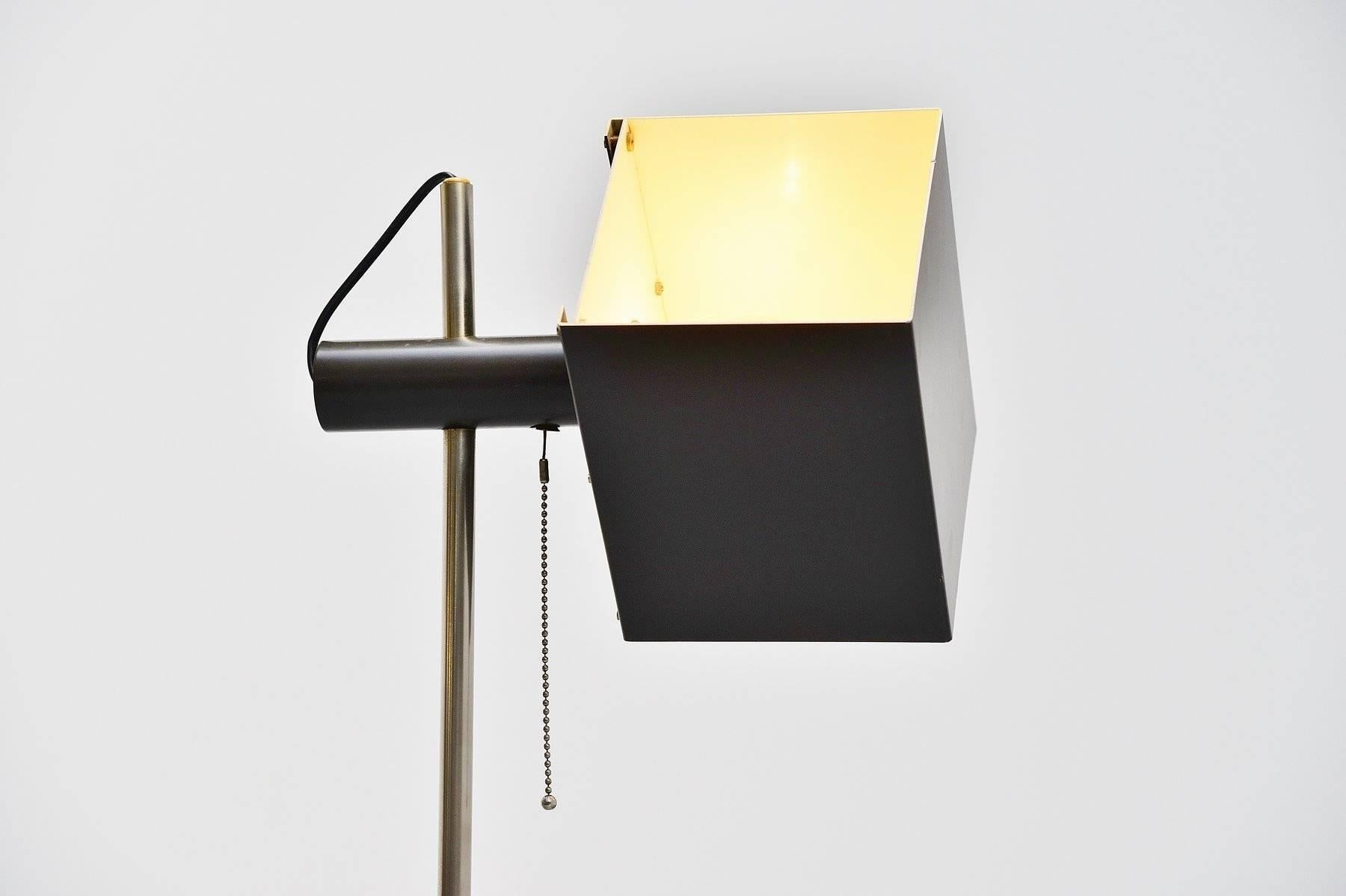 Lacquered Modernist Floor Lamp with Cubic Rotatable Shade, 1960