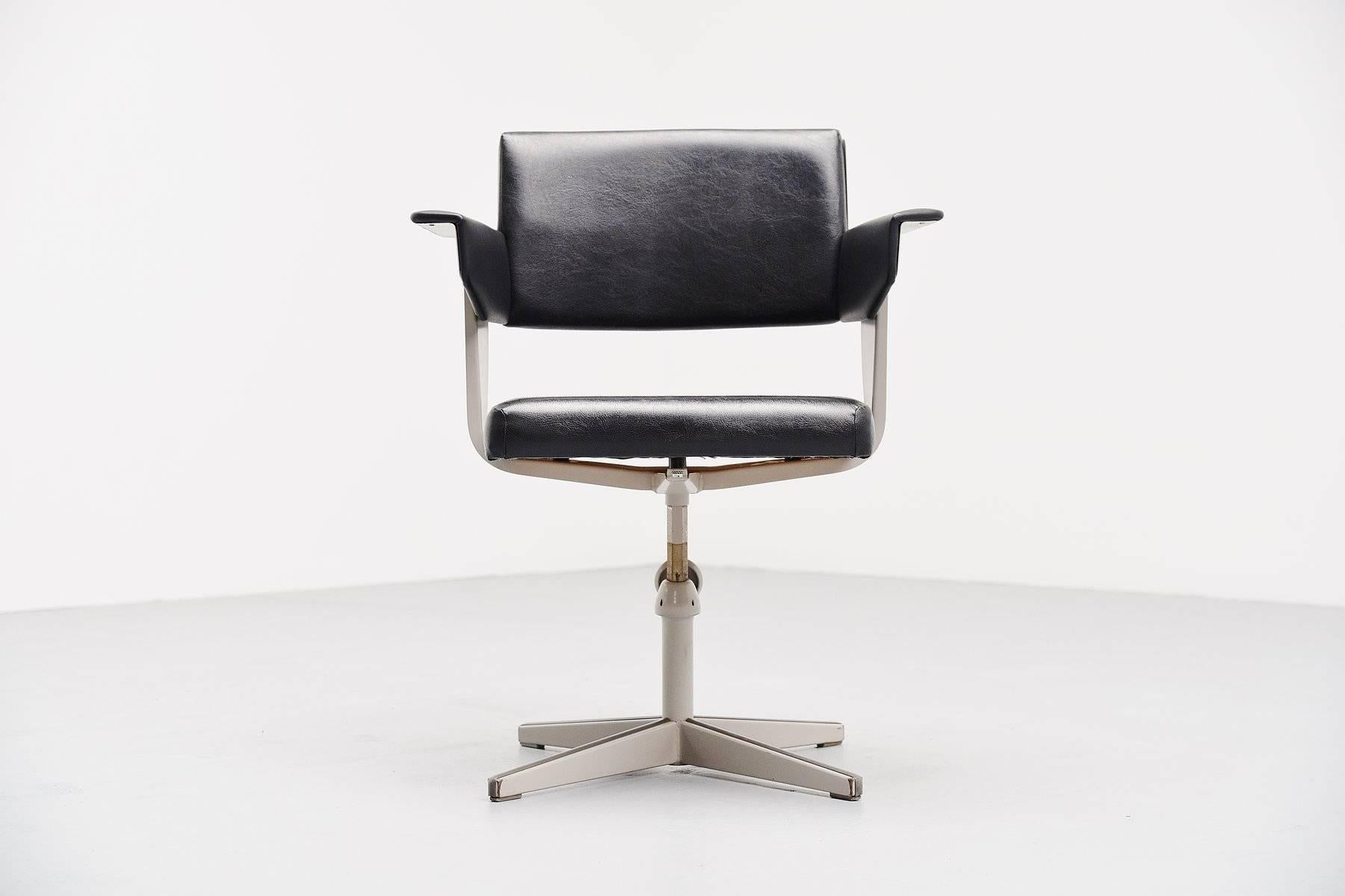 Lacquered Friso Kramer Revolve Desk Chair Ahrend de Cirkel, 1960