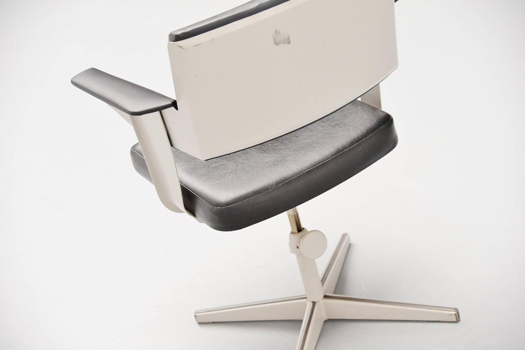Friso Kramer Revolve Desk Chair Ahrend de Cirkel, 1960 1