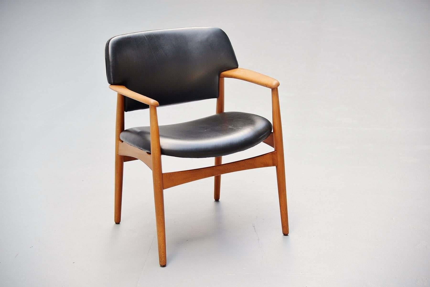 Ejnar Larsen & Aksel Bender Madsen for Fritz Hansen Chairs, 1955 In Excellent Condition In Roosendaal, Noord Brabant