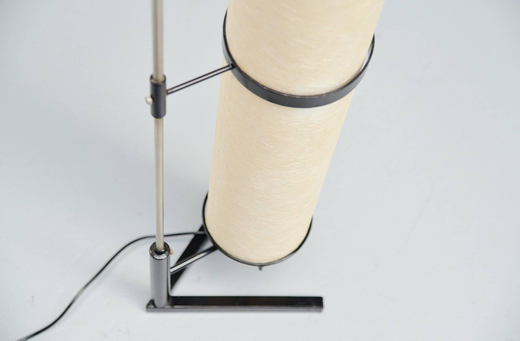 Mid-20th Century Dutch Modernist Floor Lamp with Rice Paper Shade, 1960