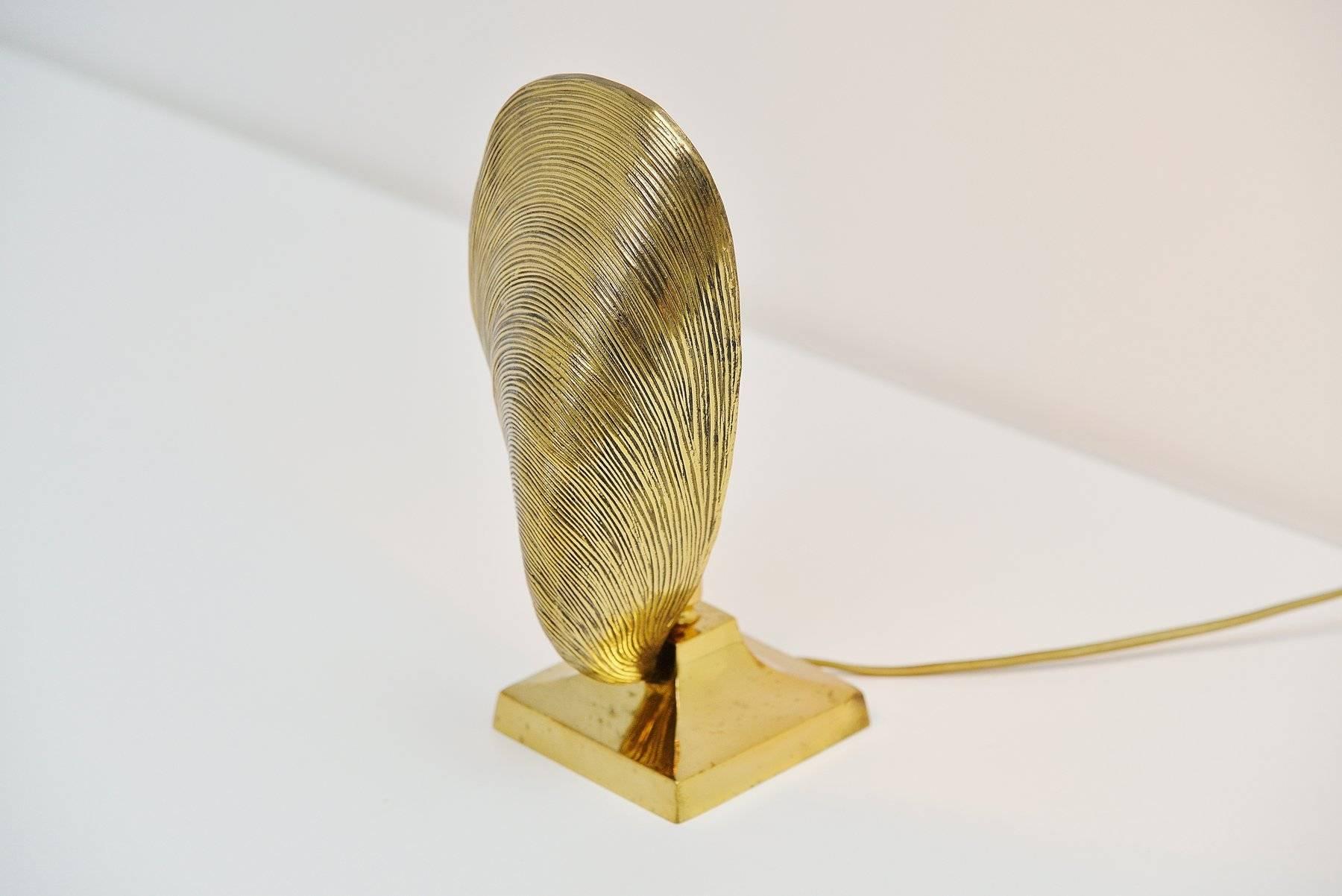 Late 20th Century Maison Jansen Mussel Shaped Table Lamp, France, 1970