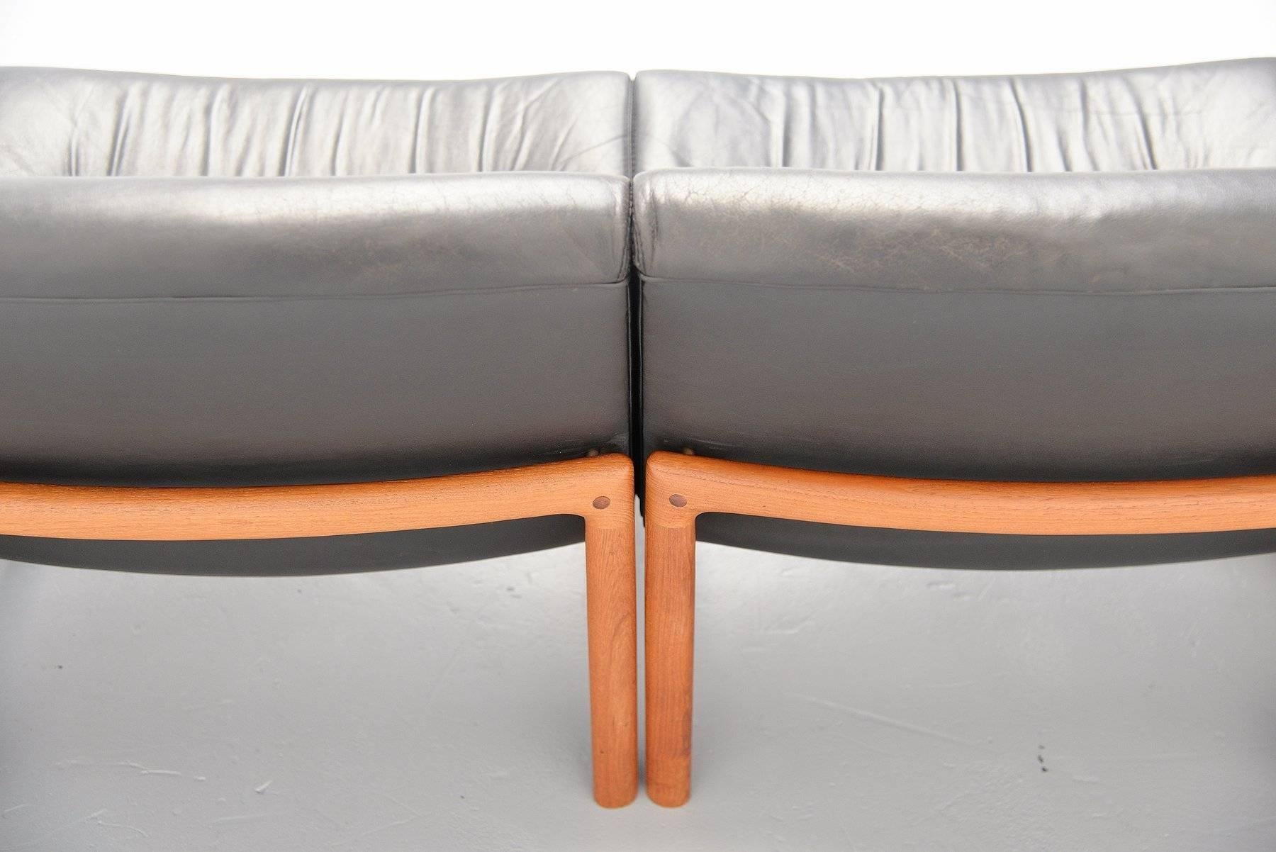 Danish Elemented Sofa Made in Denmark, 1965 In Good Condition In Roosendaal, Noord Brabant