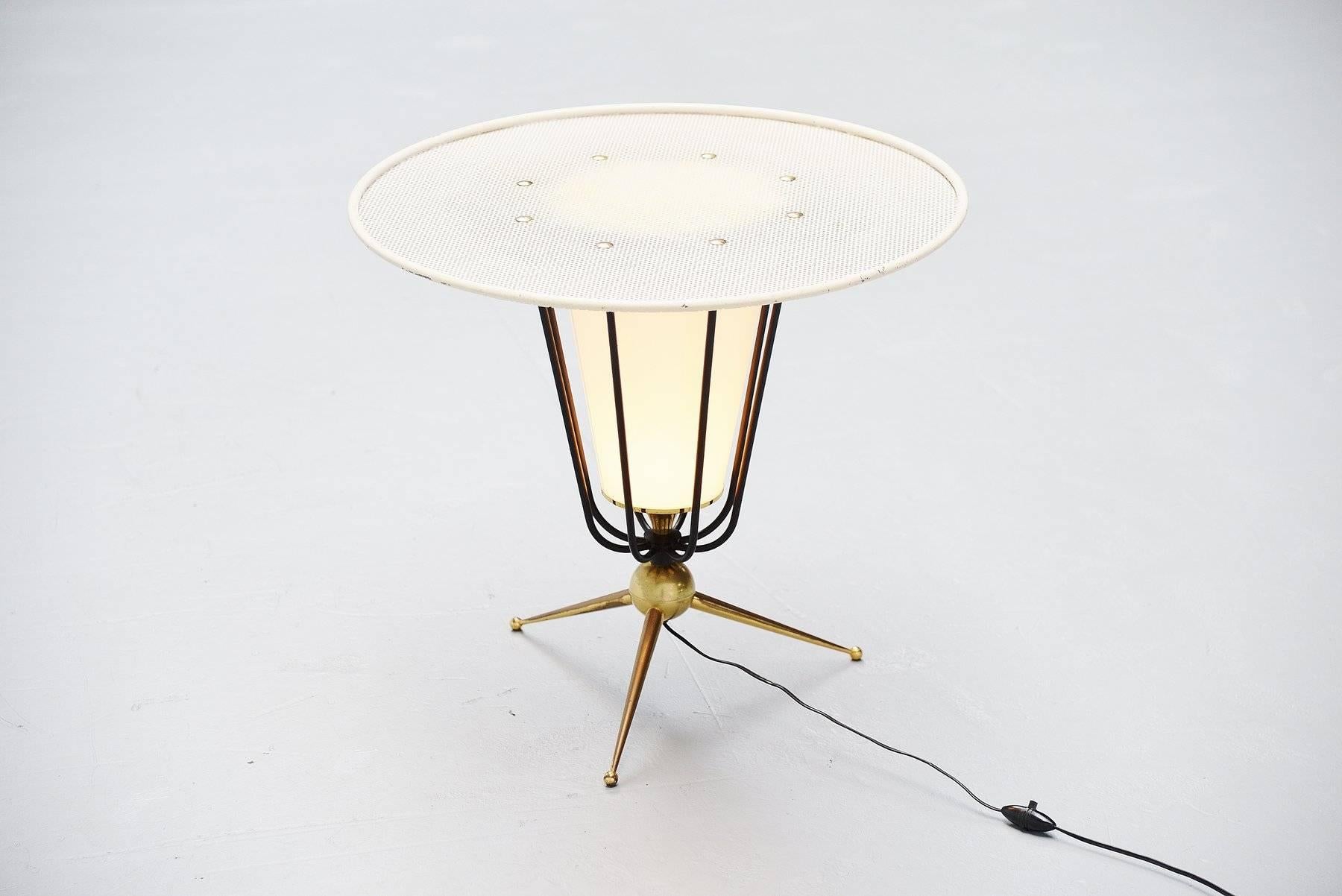 Pierre Guariche Attributed Floor Lamp, France, 1950 In Good Condition In Roosendaal, Noord Brabant