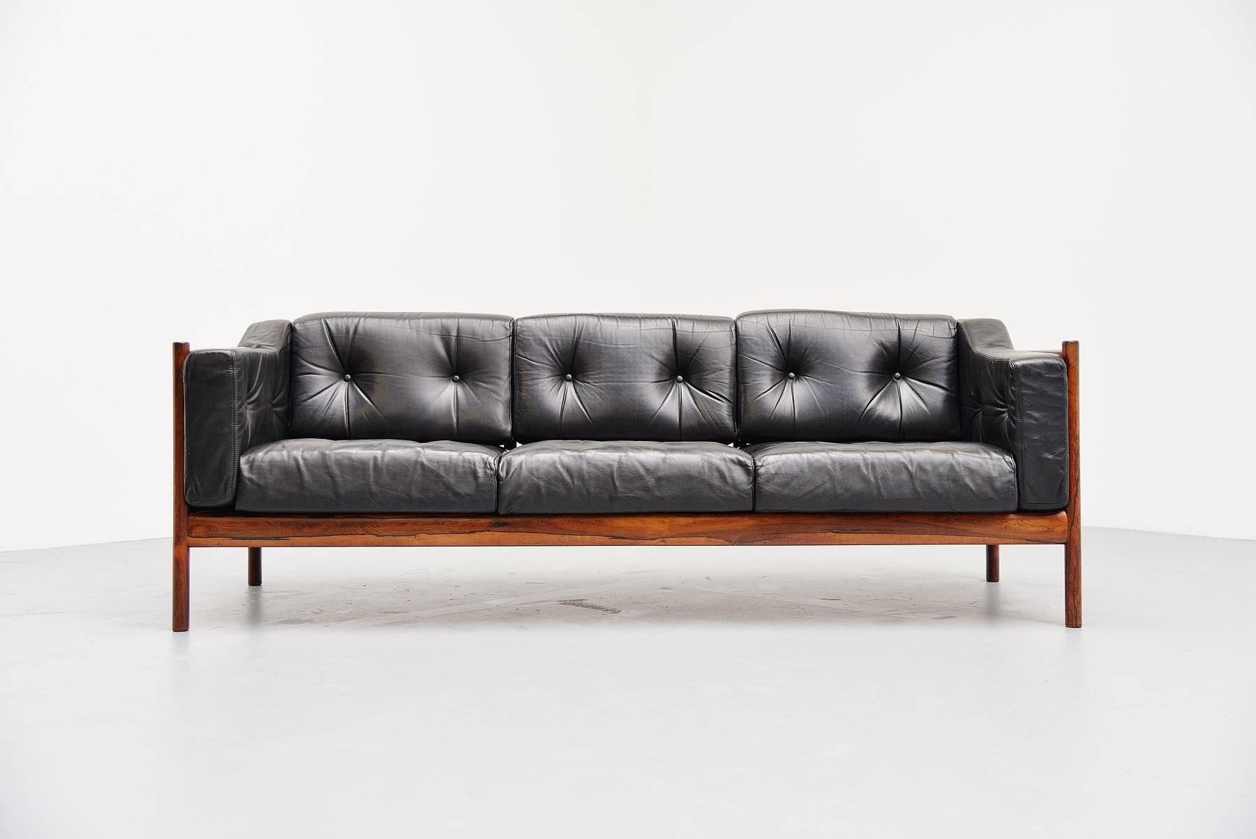 Scandinavian Modern Rosewood Leather Lounge Sofa, Denmark, 1960