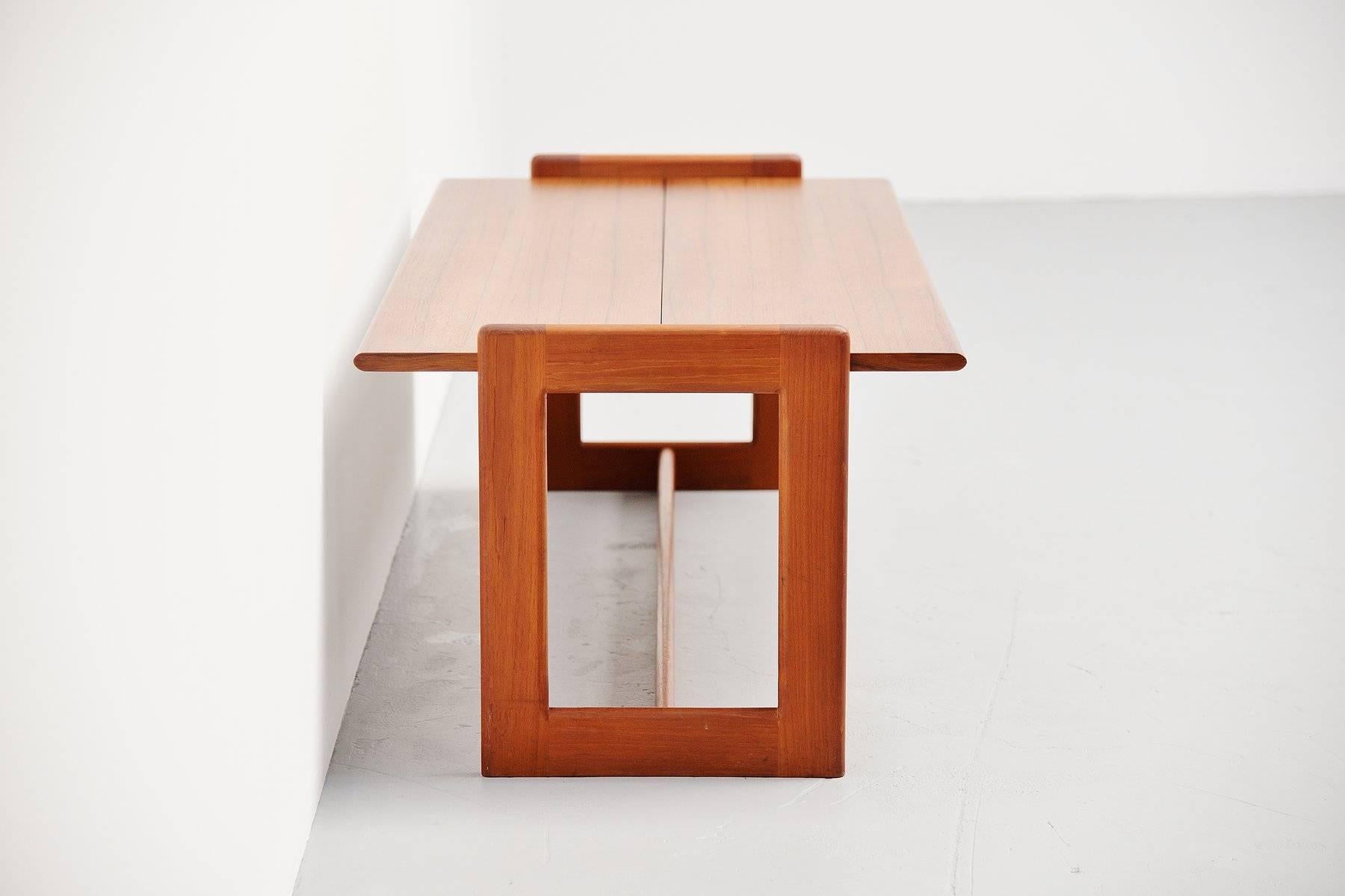 Teak Danish Foldable Side Table, 1960 In Good Condition In Roosendaal, Noord Brabant