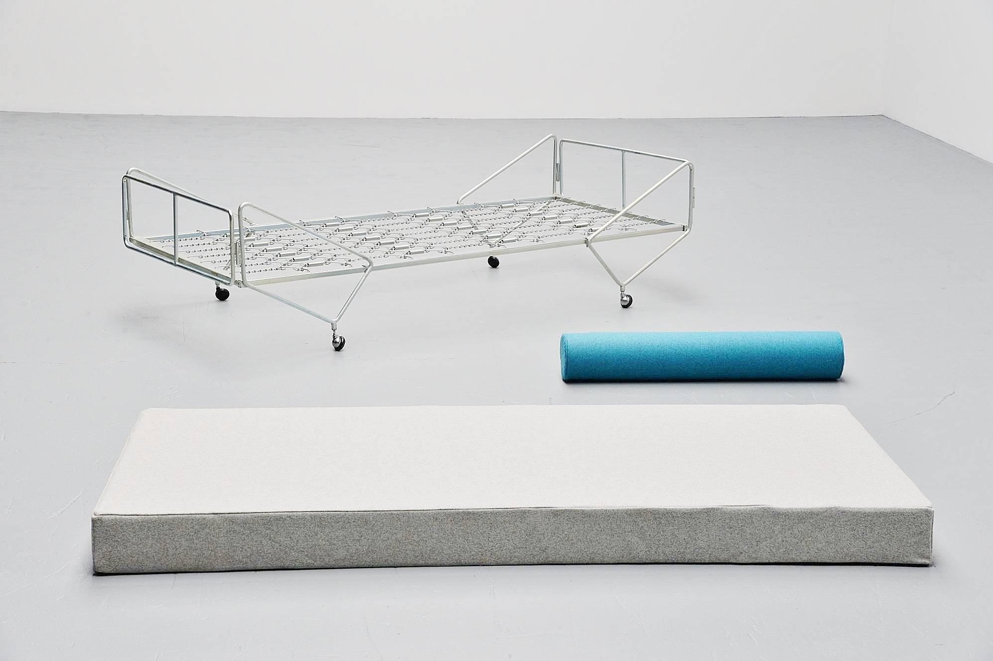 Late 20th Century Gio Ponti Apta Daybed Made by Walter Ponti, Italy, 1970 For Sale