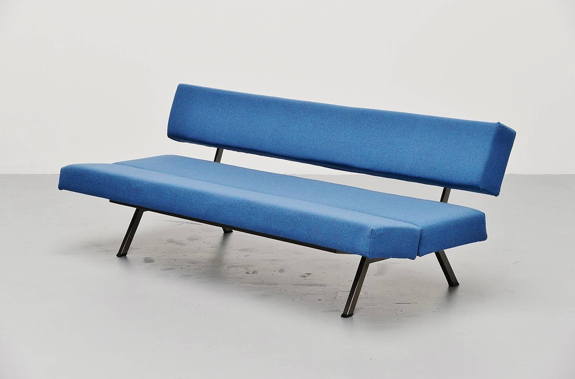 Dutch Modernist Daybed Sofa, 1960 In Good Condition In Roosendaal, Noord Brabant