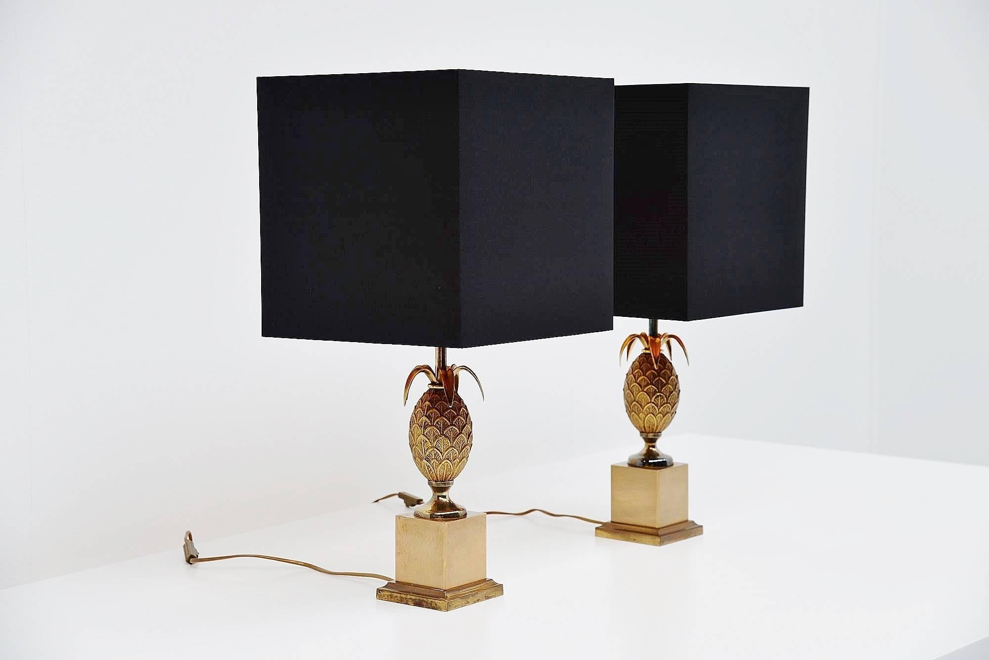 Pair of Maison Le Dauphin Pineapple Table Lamps, France, 1970 In Excellent Condition In Roosendaal, Noord Brabant