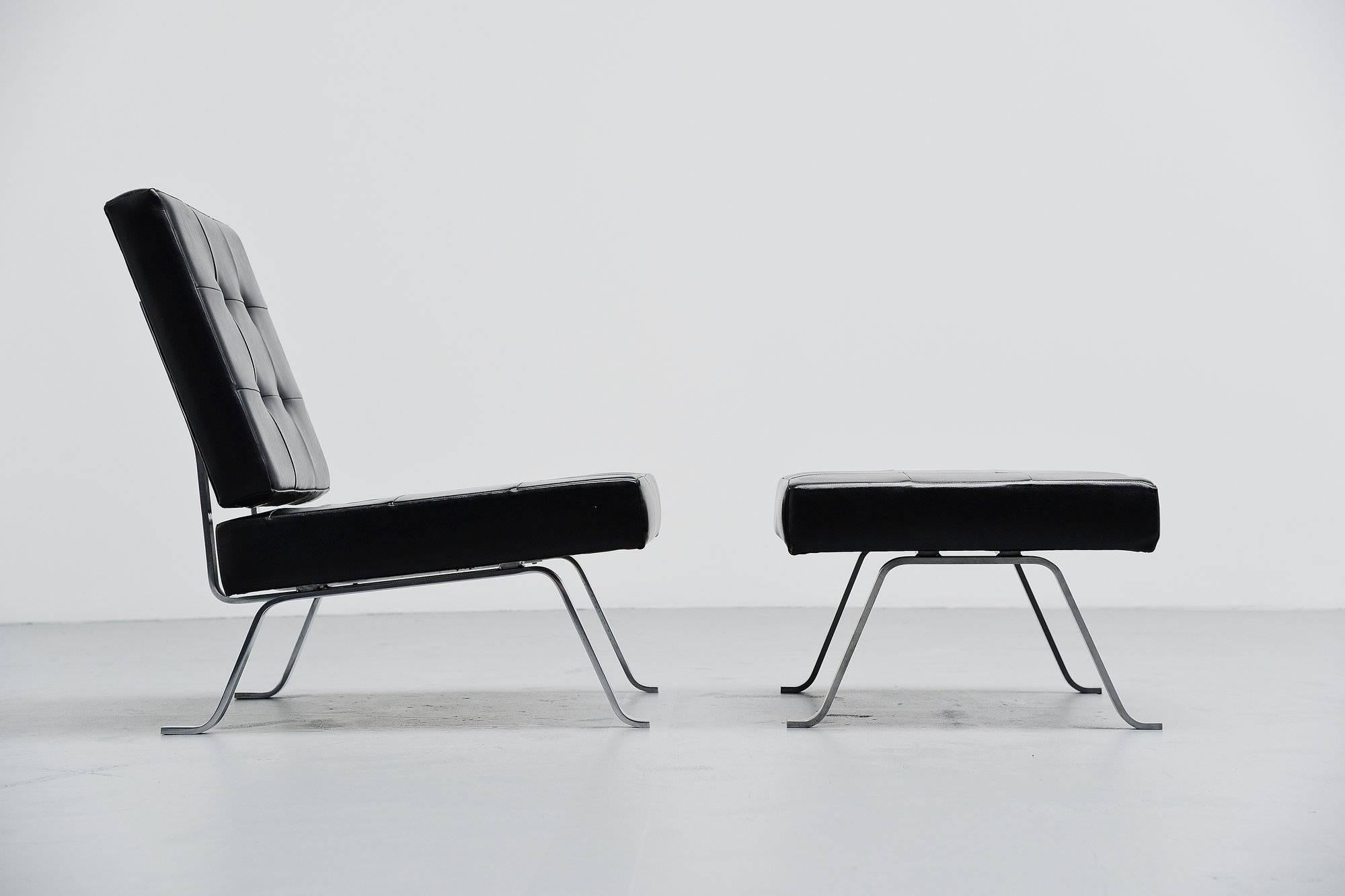 Very nice lounge chair model AP60 designed by Theo Tempelman for AP Original (Polak), Holland,1960. This lounge chair set has solid brushed steel legs and black faux leather. This chair is a combination of the Barcelona chair by Ludwig Mies van der