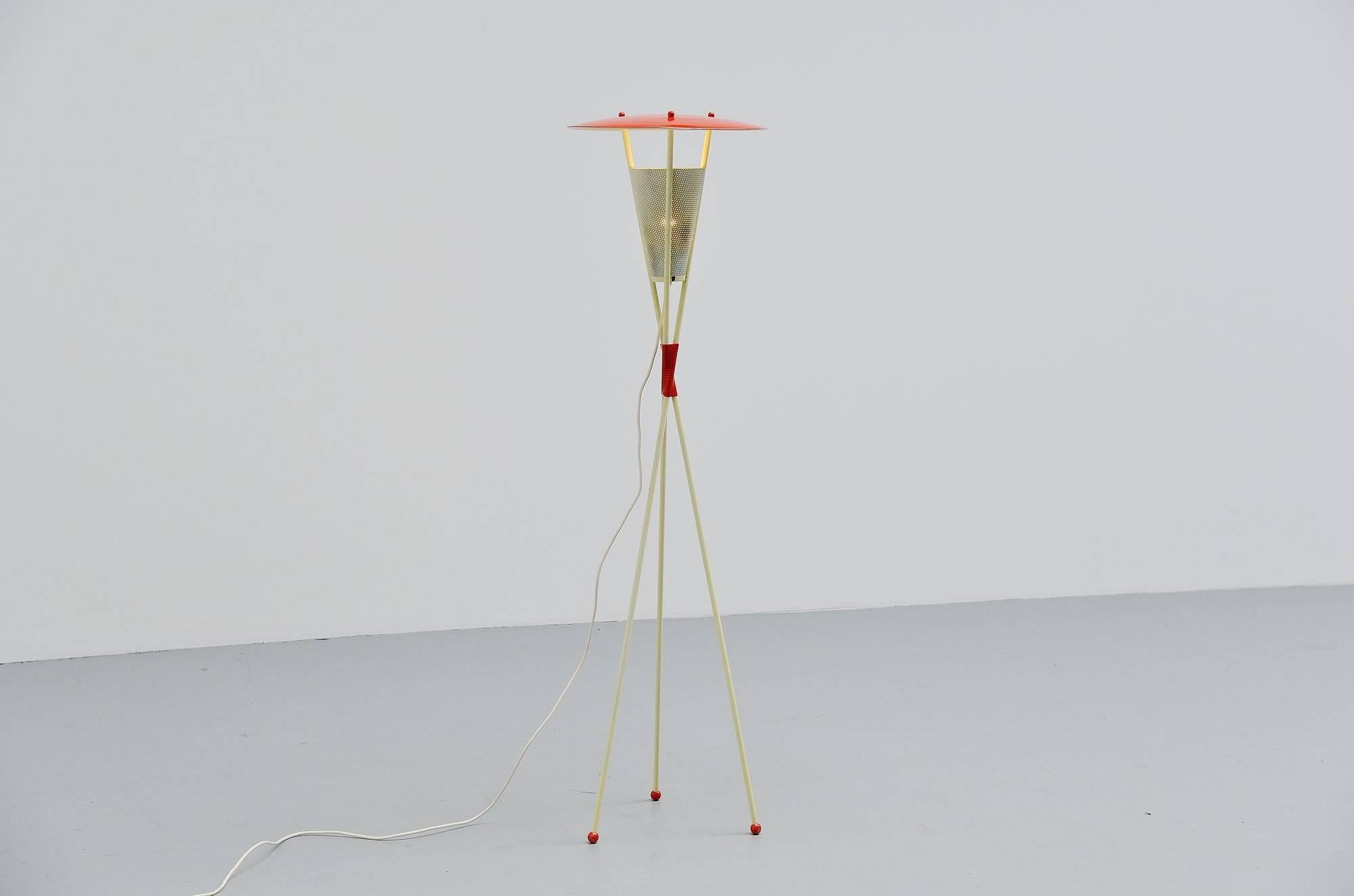 Dutch Modernist Floor Lamp 1950s Colors, Holland, 1950 In Good Condition For Sale In Roosendaal, Noord Brabant