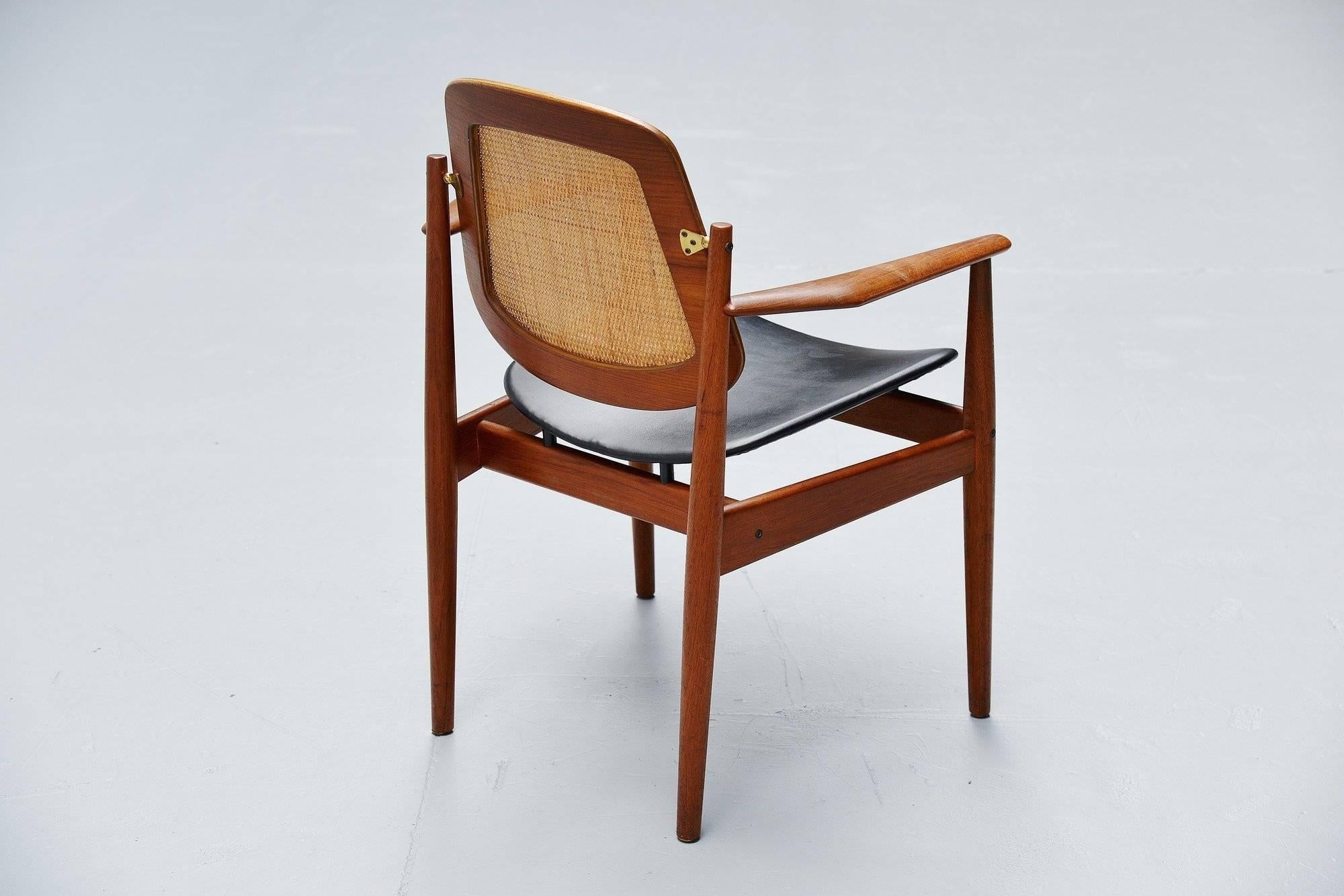 Mid-20th Century Arne Vodder Armchair FD186 France & Son Denmark, 1956