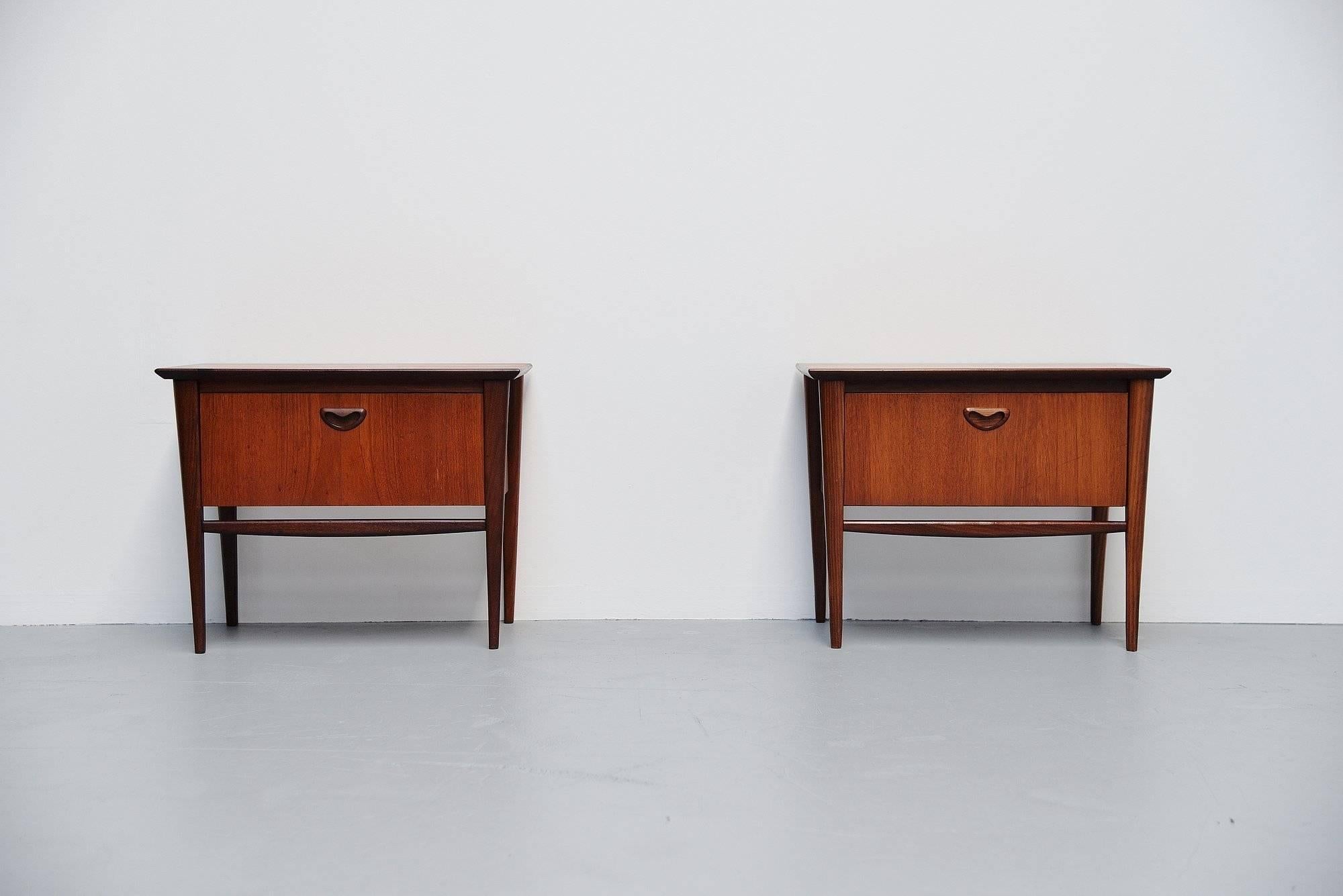 Very nice pair of night cabinets designed by Louis Van Teeffelen for Webe Meubelen, Holland, 1960. These teak night stands are very nice organic shaped. Webe was one of the better furniture makers from Holland and they inspired their furniture on