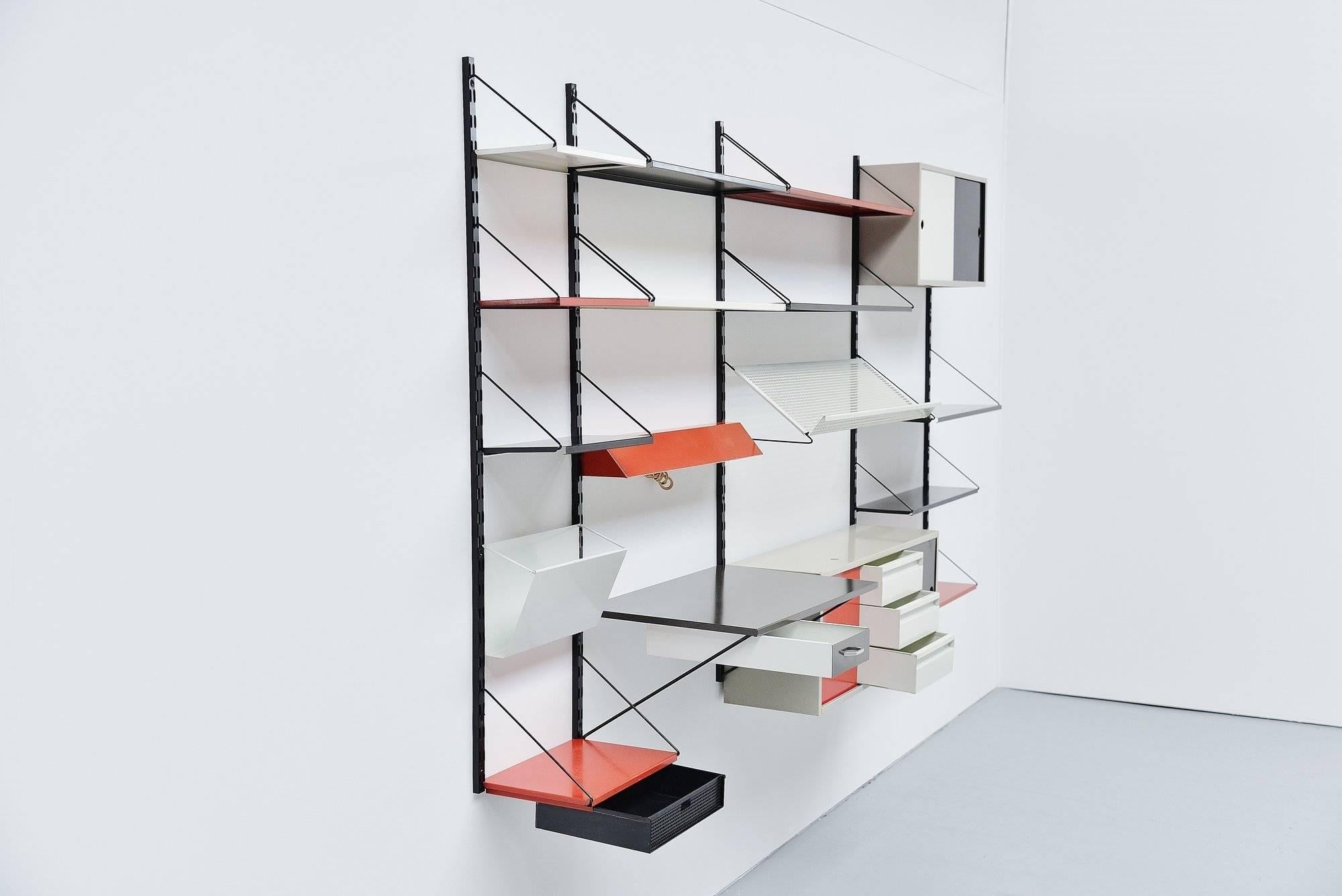 Pilastro Shelving Unit by Tjerk Reijenga Holland, 1960 In Good Condition In Roosendaal, Noord Brabant