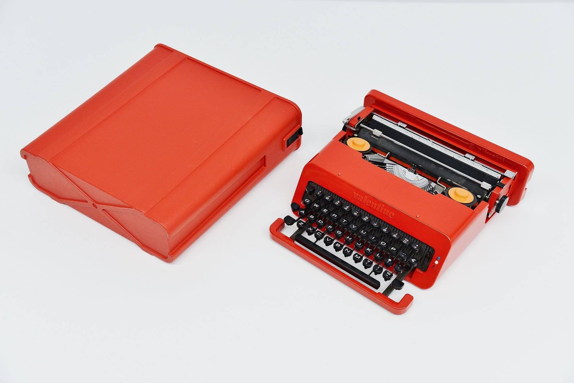 Early edition of the famous 'Valentine' typewriter designed by Ettore Sottsass Jr. and manufactured by Olivetti, Italy, 1969. This first edition was produced in Barcelona, the second edition was manufactured in Mexico. The Valentine typewriter was