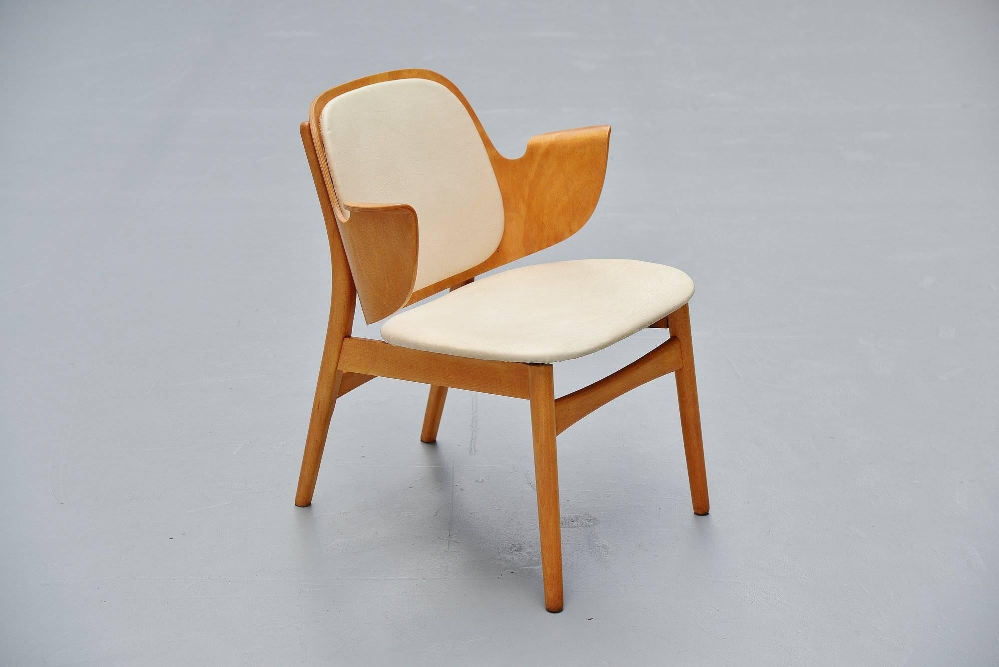 Hans Olsen Birch Plywood Lounge Chair Bramin Denmark, 1950 In Excellent Condition In Roosendaal, Noord Brabant