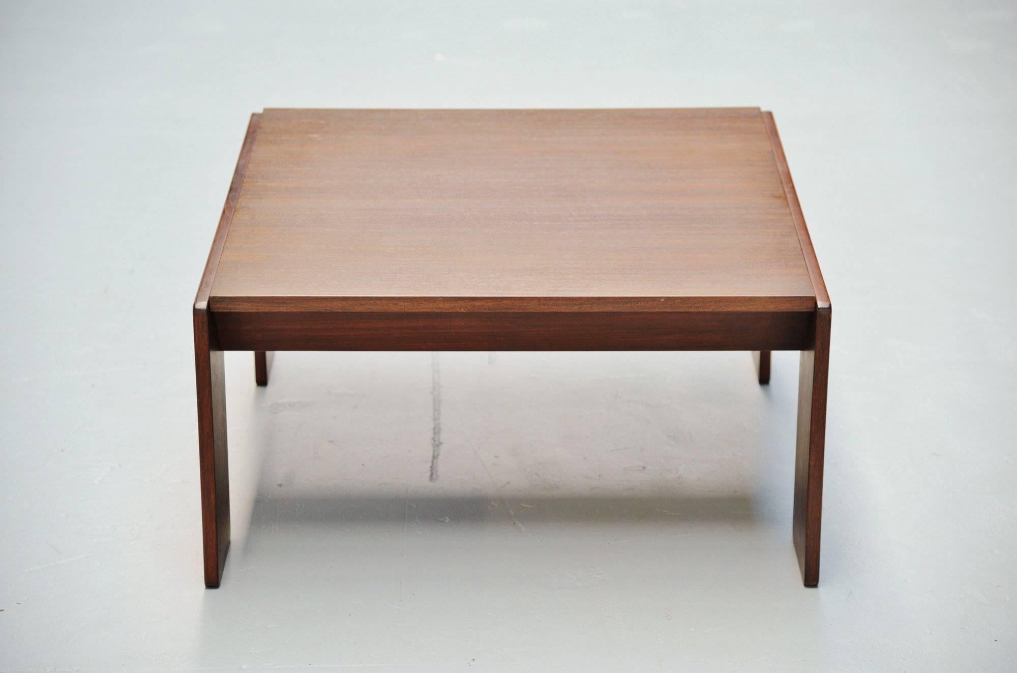 Rare Bastiano coffee table designed by Afra e Tobia Scarpa, manufactured by Gavina Italy 1968. The table is great to match with a Bastiano sofa or chairs, as this table is very hard to find. The table is in excellent original condition with hardly
