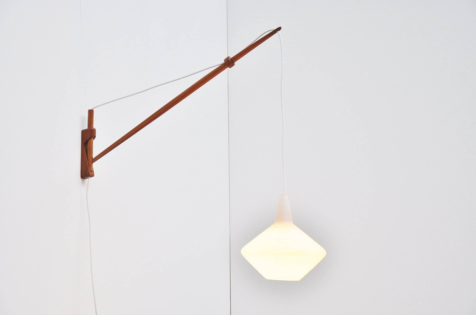 Lisa Johansson-Pape Arc Wall Lamp, Finland, 1954 3