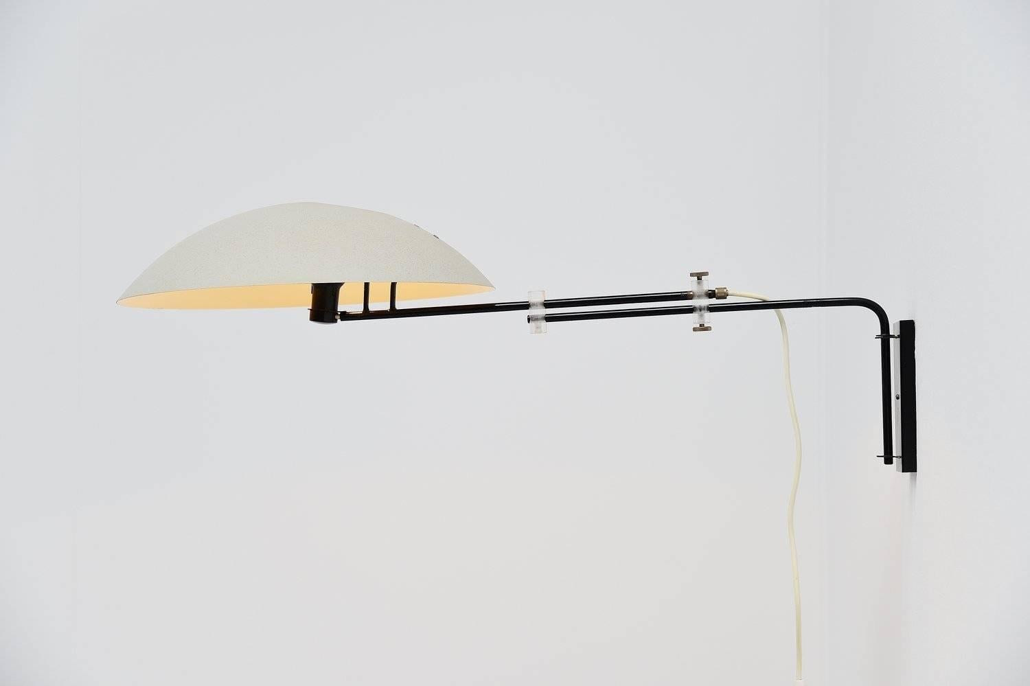 Philips NX23 Wall Lamp by Louis Christiaan Kalff, 1954 In Good Condition In Roosendaal, Noord Brabant