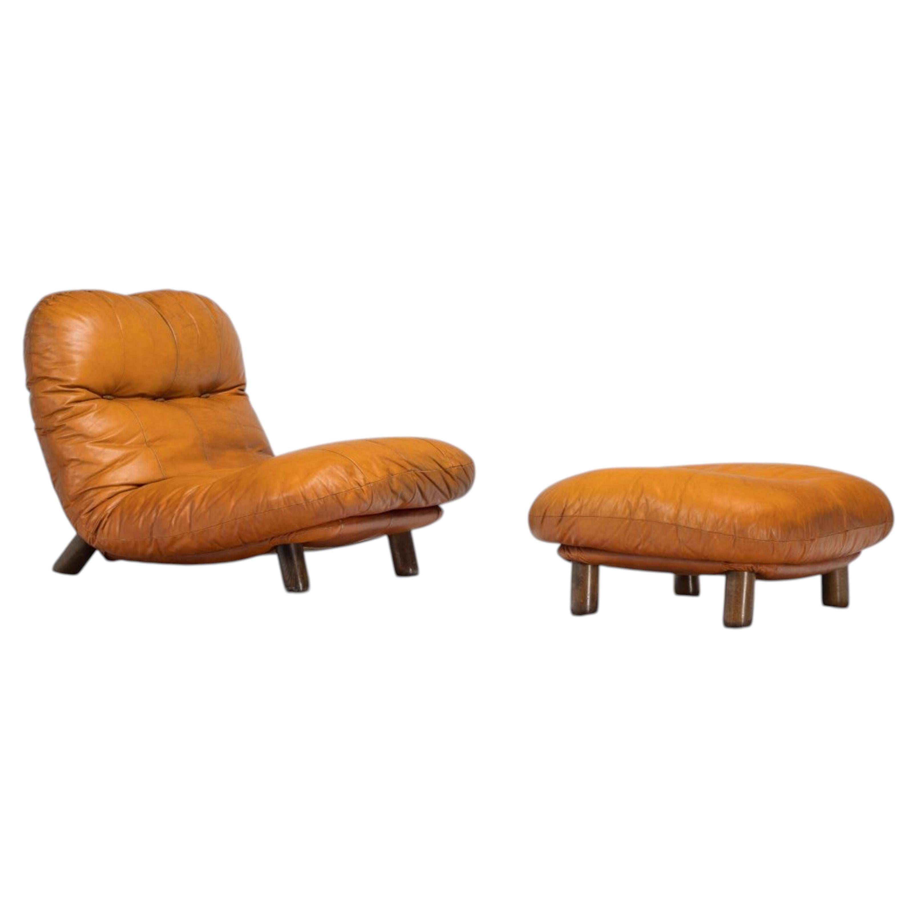 E. Cobianchi, poltrona Insa e pouf, Italia, anni '70