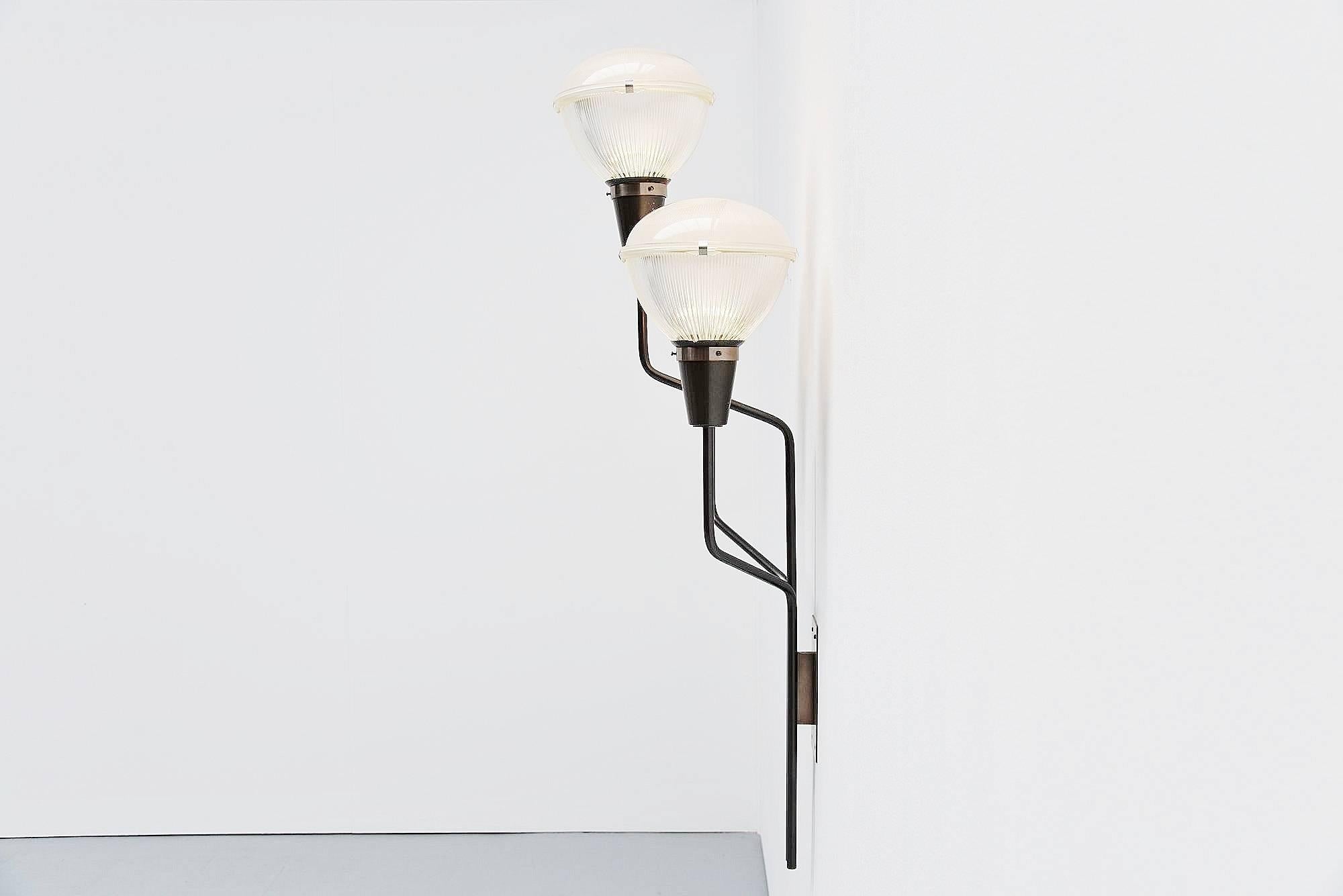 Ignazio Gardella Wall Lamp Azucena, Italy, 1954 In Good Condition In Roosendaal, Noord Brabant