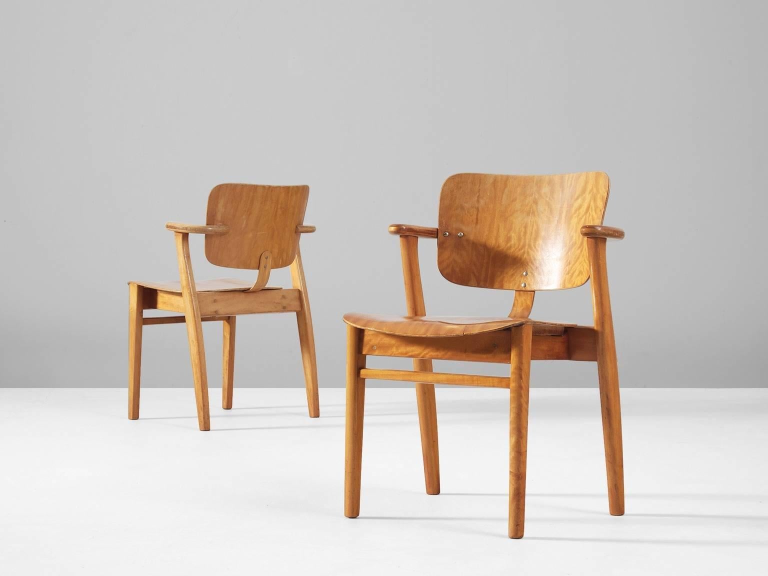 Laminated Set of 16 Early 'Domus' Armchairs by Ilmari Tapiovaara 