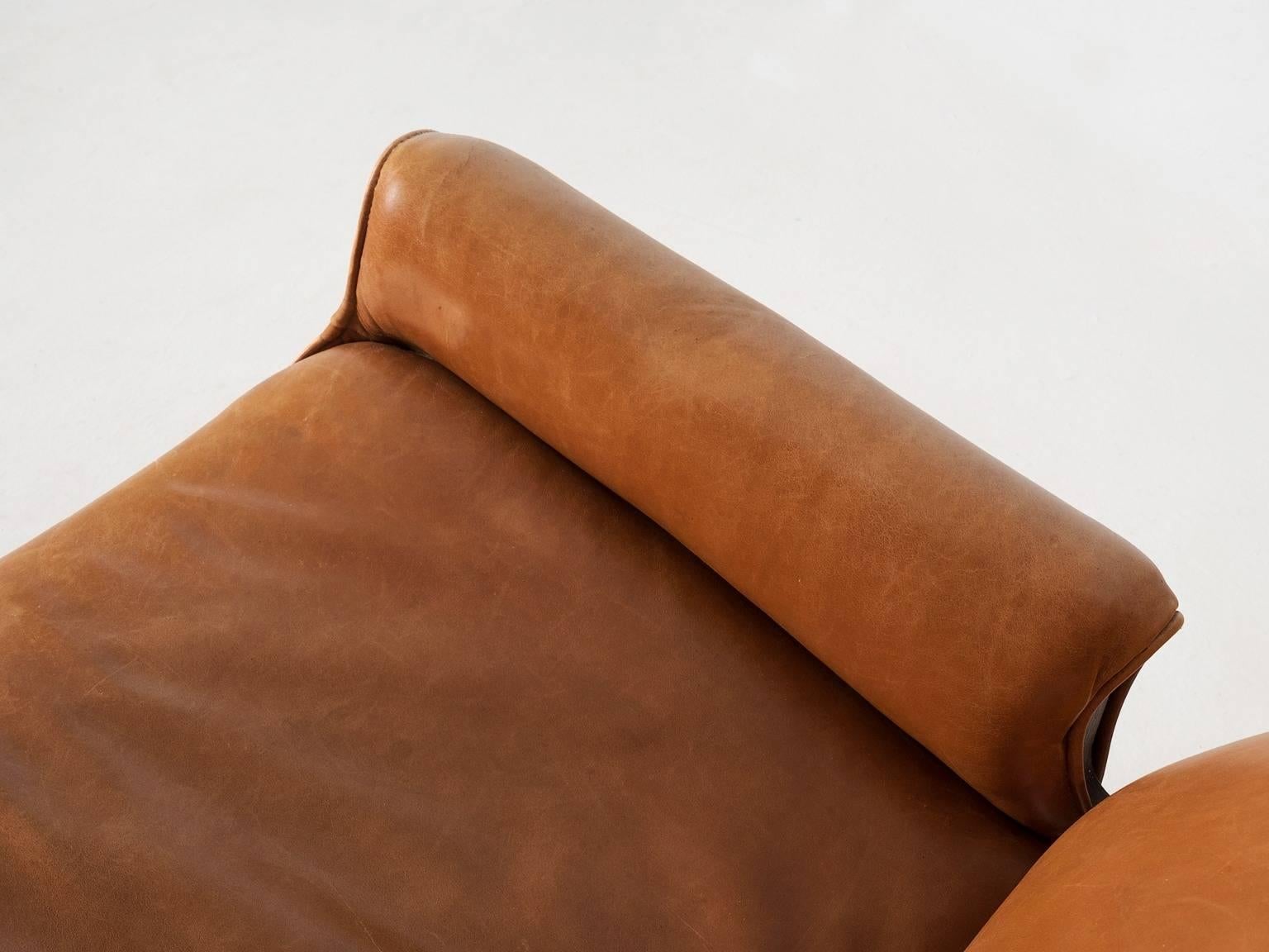 Italian Osvaldo Borsani Teak and Cognac Leather Sofa for Tecno, Italy