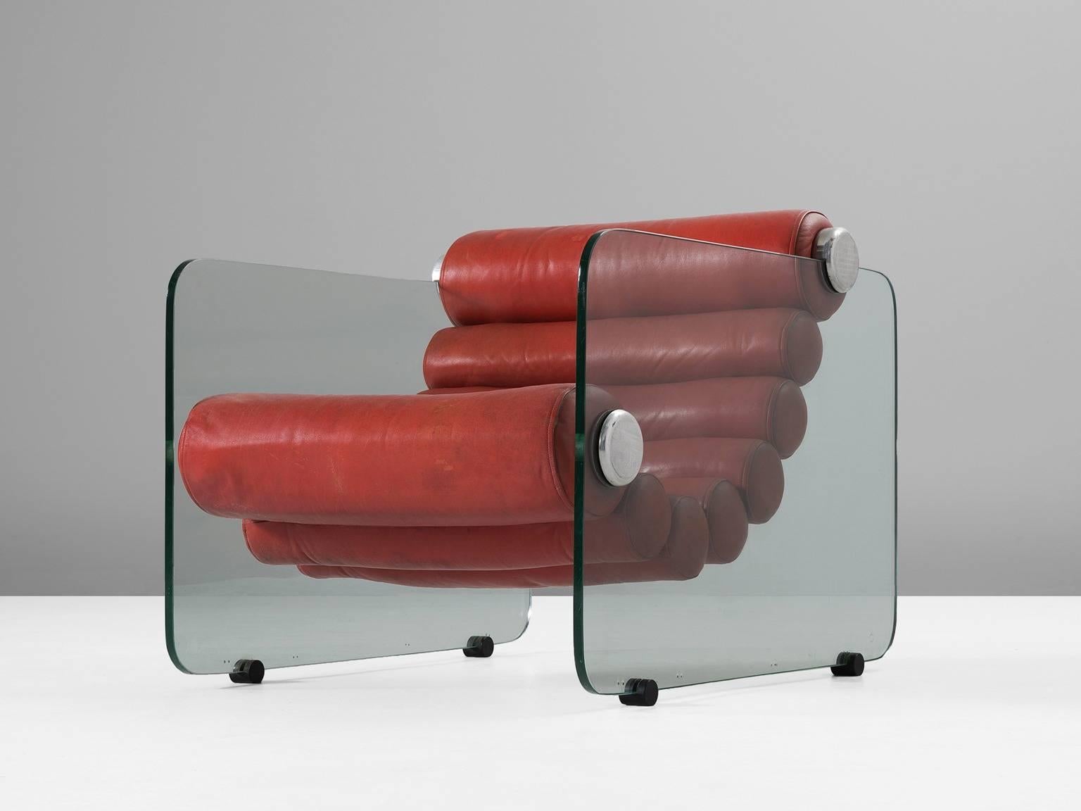 Lounge chair 'Hyaline', in glass, metal and red leather, by Fabio Lenci for Comfort Line, Italy 1967. 

Characteristic lounge chair by Italian designer Fabio Lenci. Lenci is known for his designs with leather seating flanked by glass panels. The