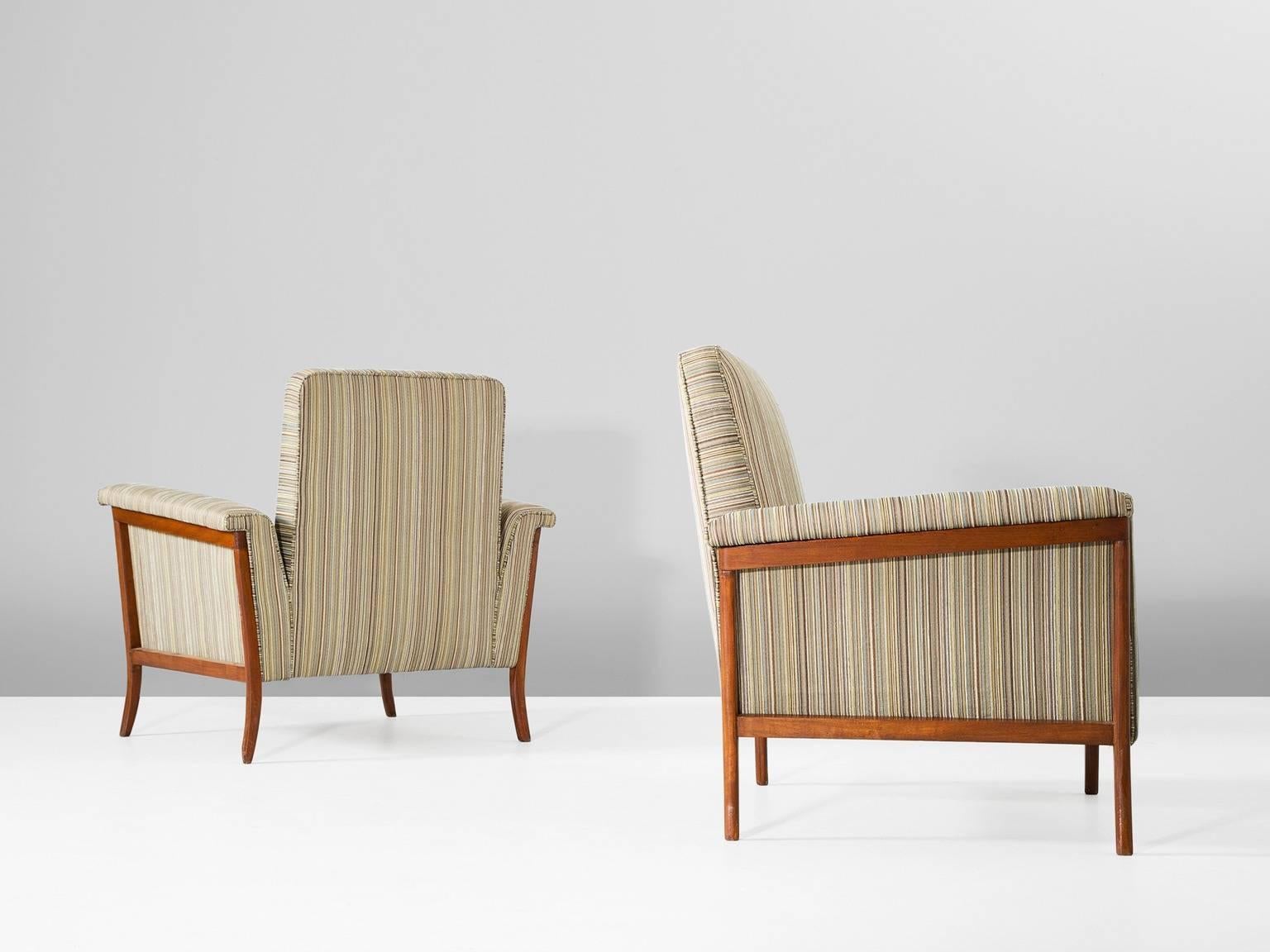 Mid-Century Modern Pair of Brazilian Lounge Chairs in Mahogany
