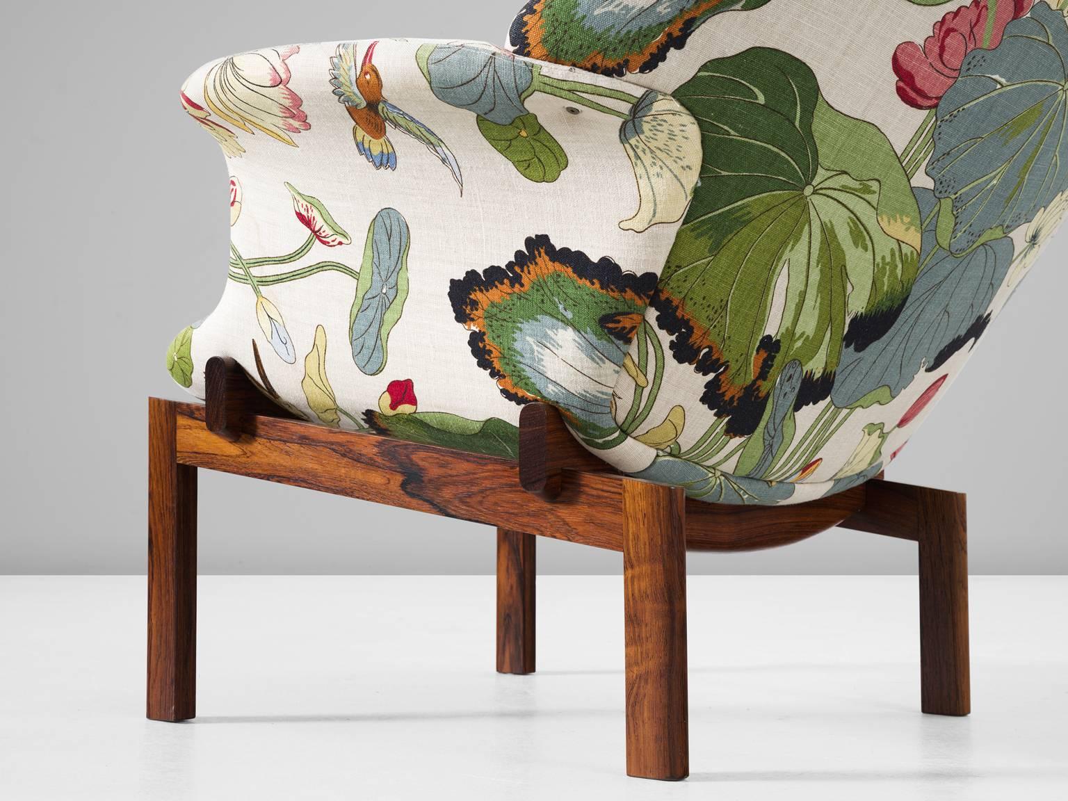 Erik Jorgensen Rare Lounge Chair in Floral Fabric and Solid Rosewood In Good Condition In Waalwijk, NL