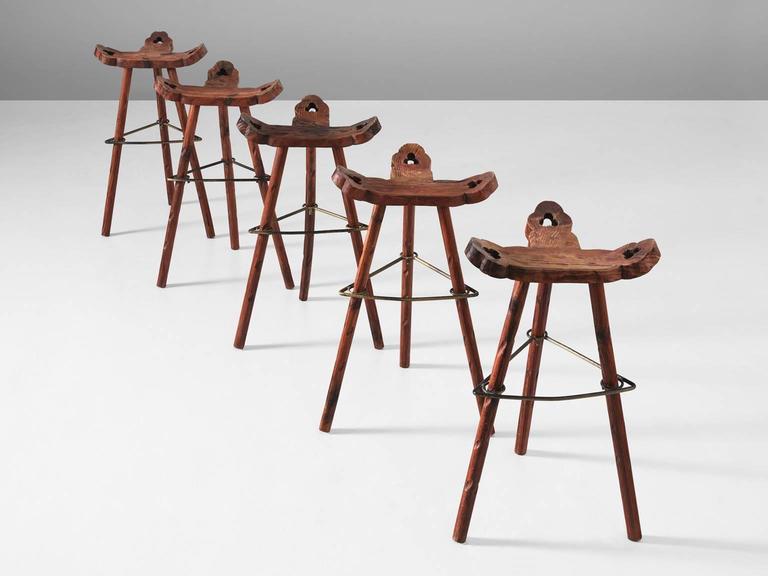 Set Of Five Spanish Bar Stools In Solid Pine For At 1stdibs Brutalist Set Of Five Spanish Bar Stools In Solid Pine For