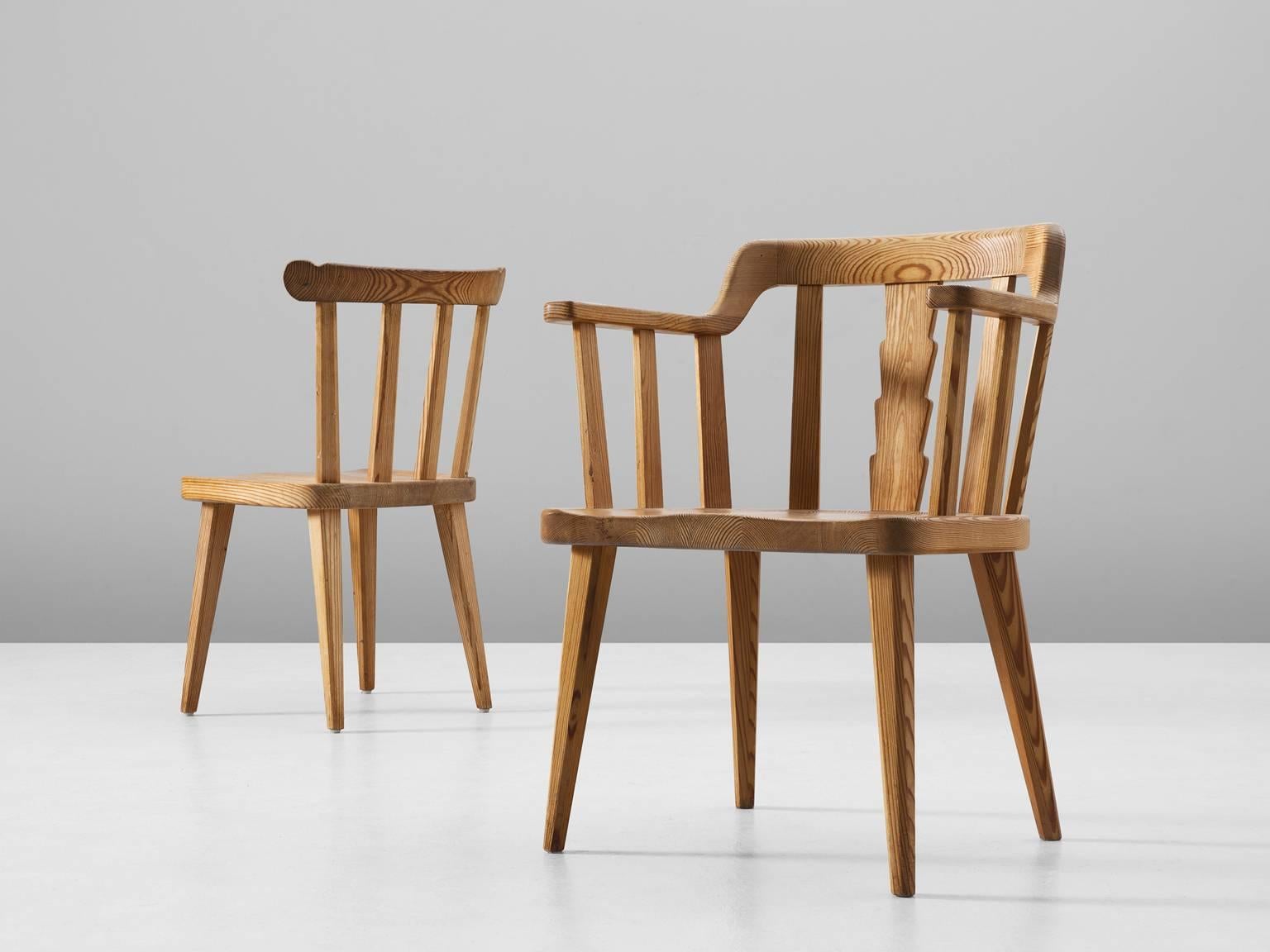 Set of Eight Dining Chairs in Pine In Good Condition In Waalwijk, NL
