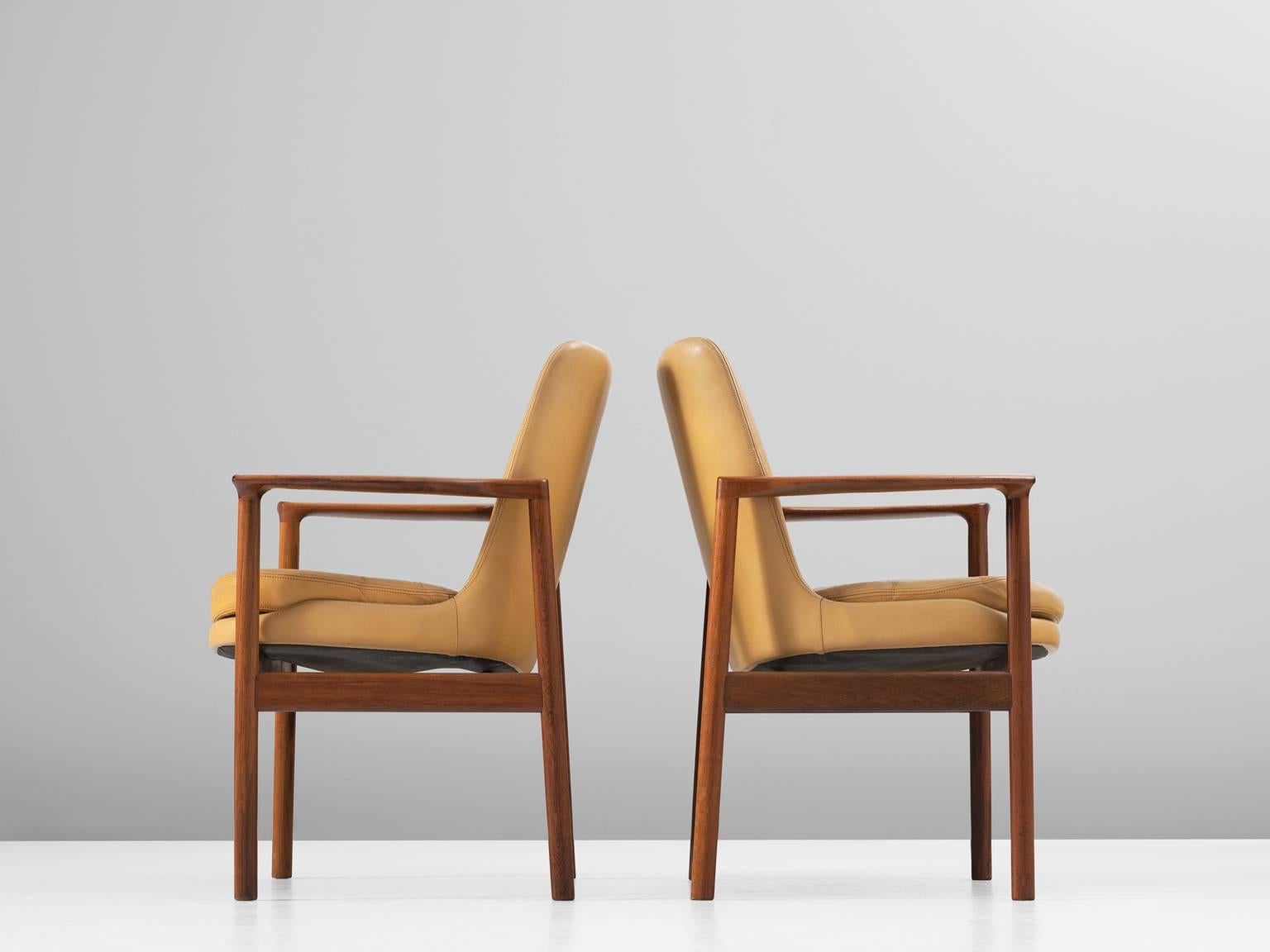 Ib Kofod-Larsen Set of Two Armchairs in Rosewood and Natural Leather  In Good Condition In Waalwijk, NL