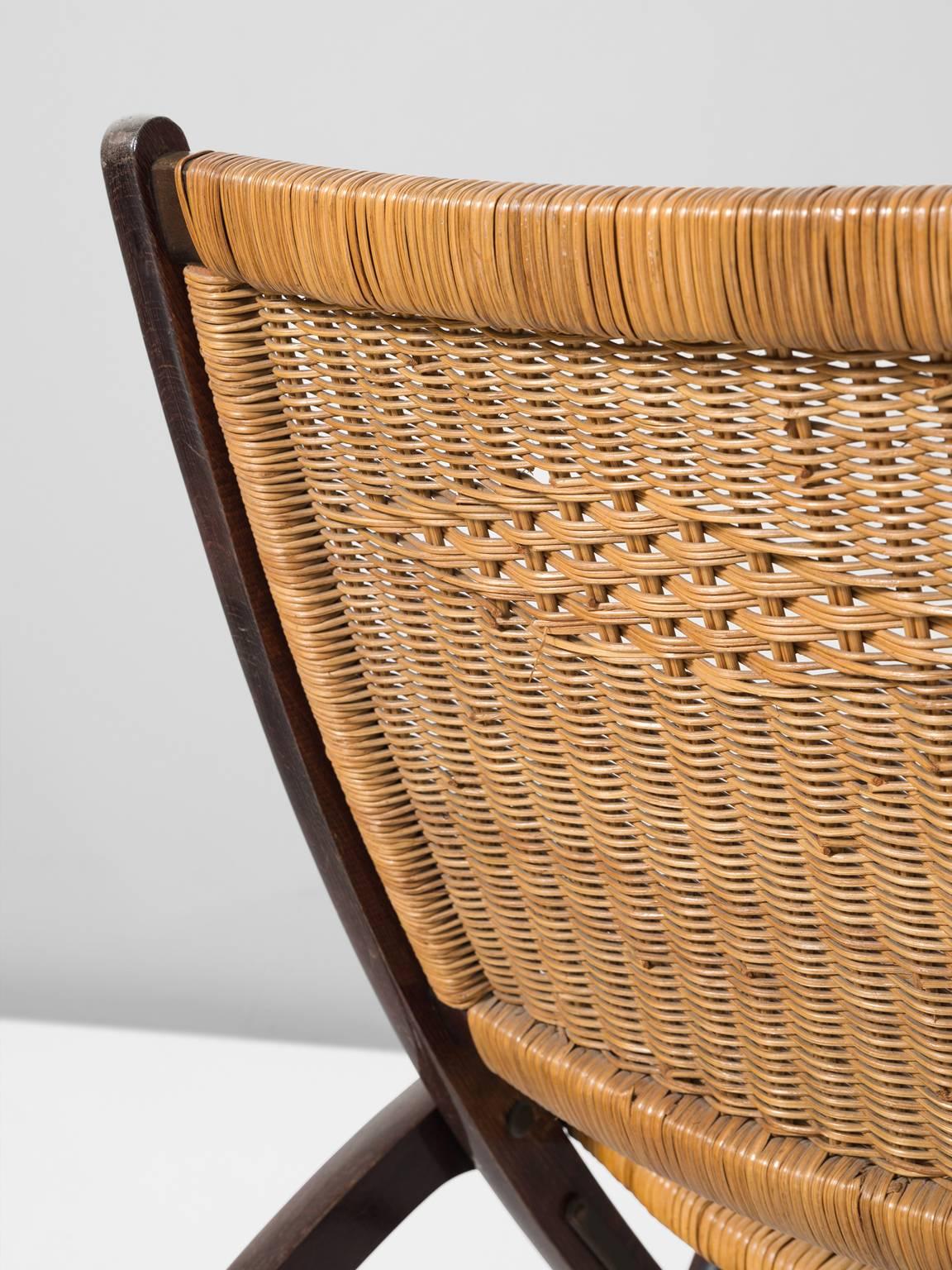 Gio Ponti Rare 'Nifea' Folding Chair with Woven Cane Seating and Back In Good Condition In Waalwijk, NL