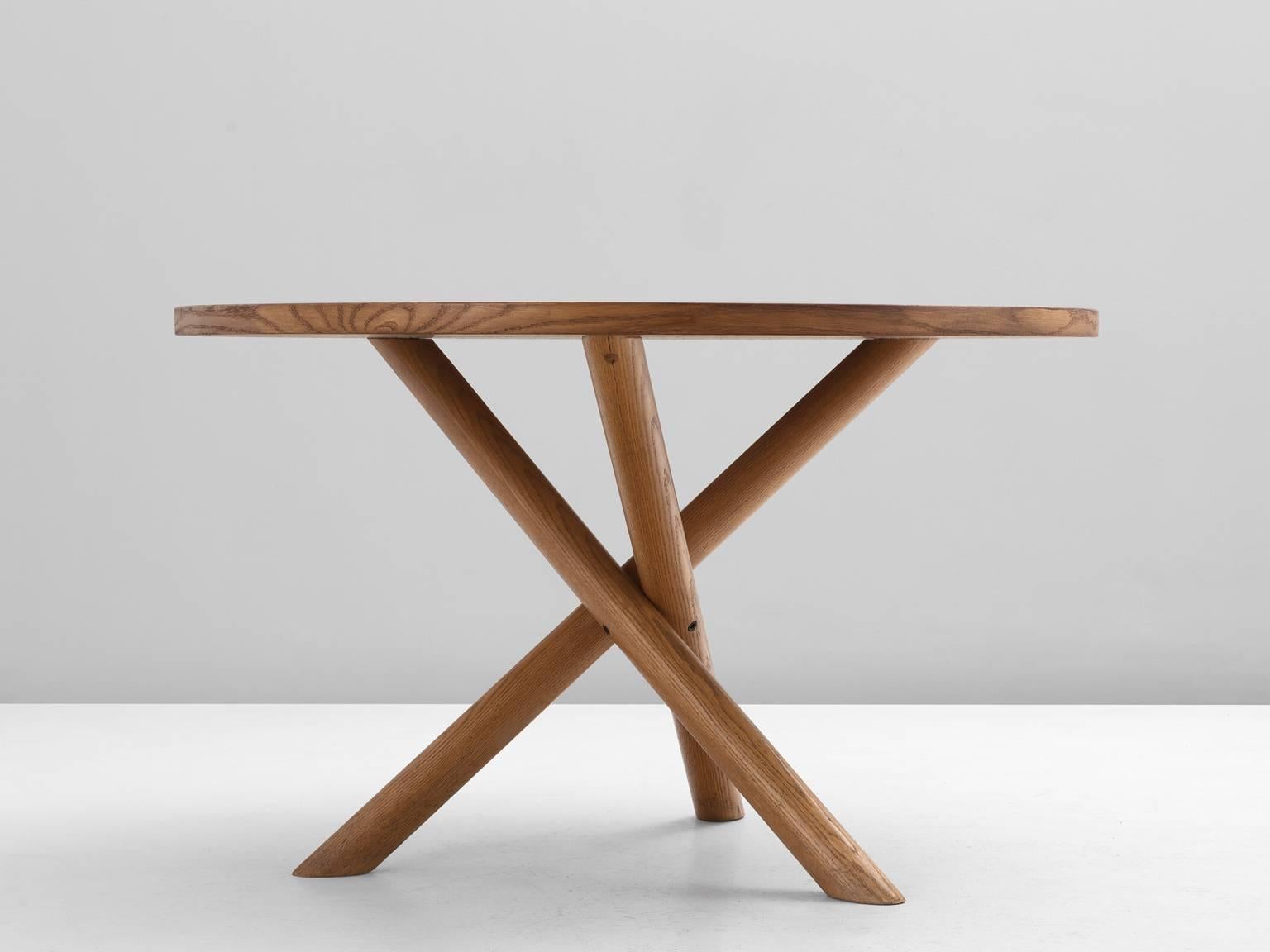 tripod round dining table