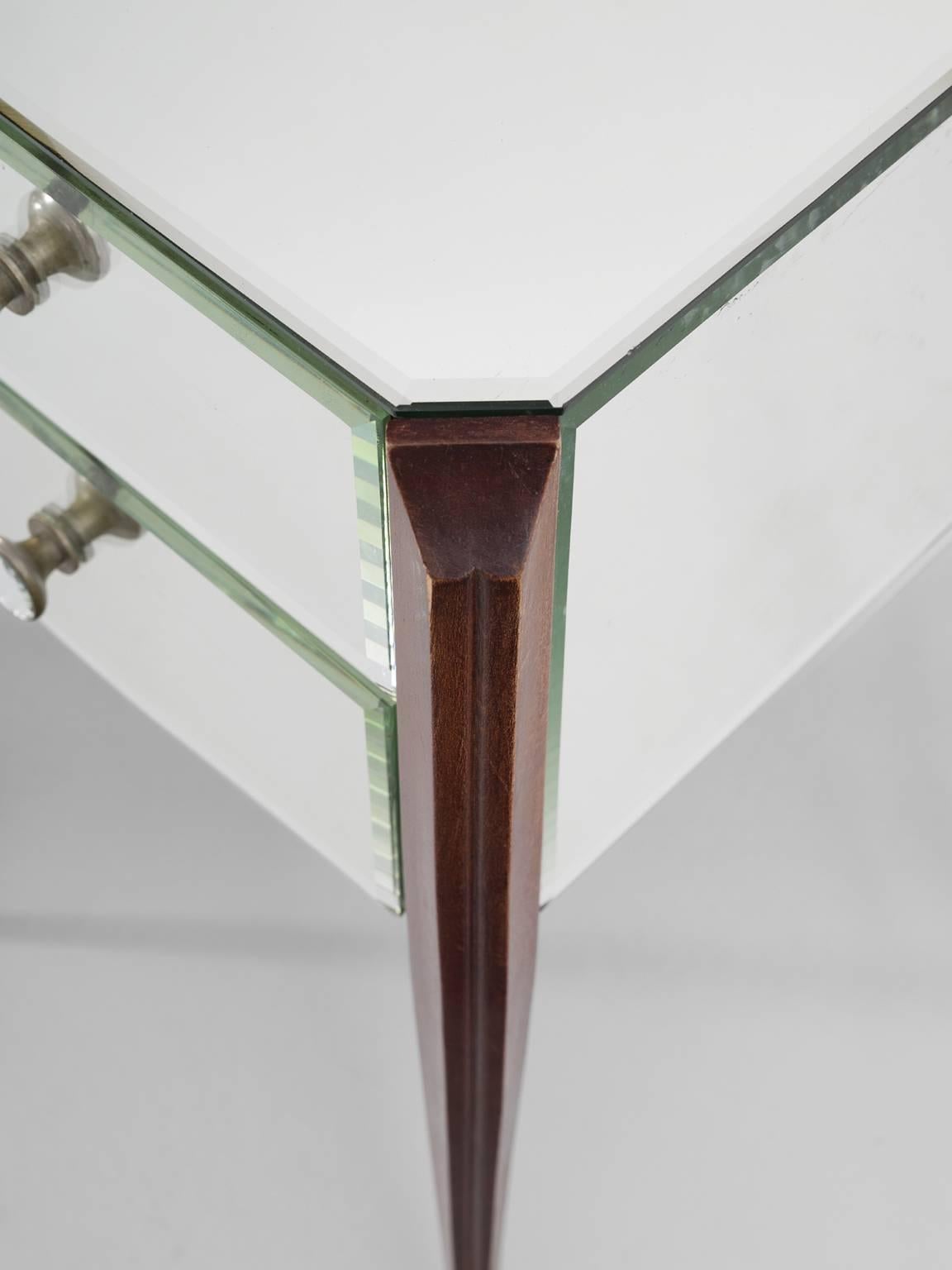 Mid-20th Century Pair of French Art Deco Mirrored Nightstands