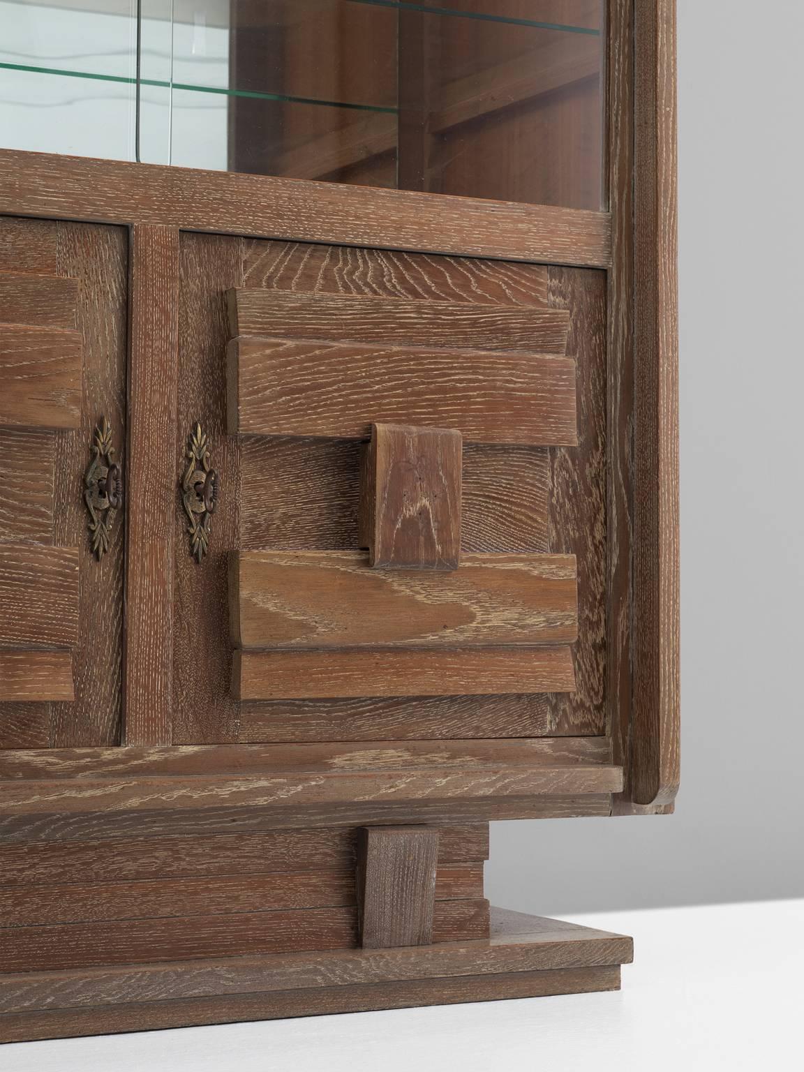 Art Deco Vitrine Cabinet in Cerused Oak In Excellent Condition In Waalwijk, NL