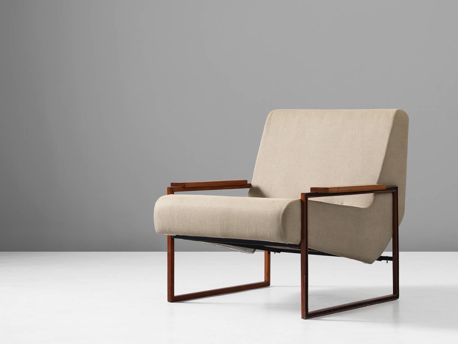 Lounge chair, in metal mahogany and fabric, by Percival Lafer, Brazil 1960s. 

Modern armchair by Brazilian designer Percival Lafer. This chair shows stunning lines. The frame is made of two metal squares with mahogany wood. Seating and back show